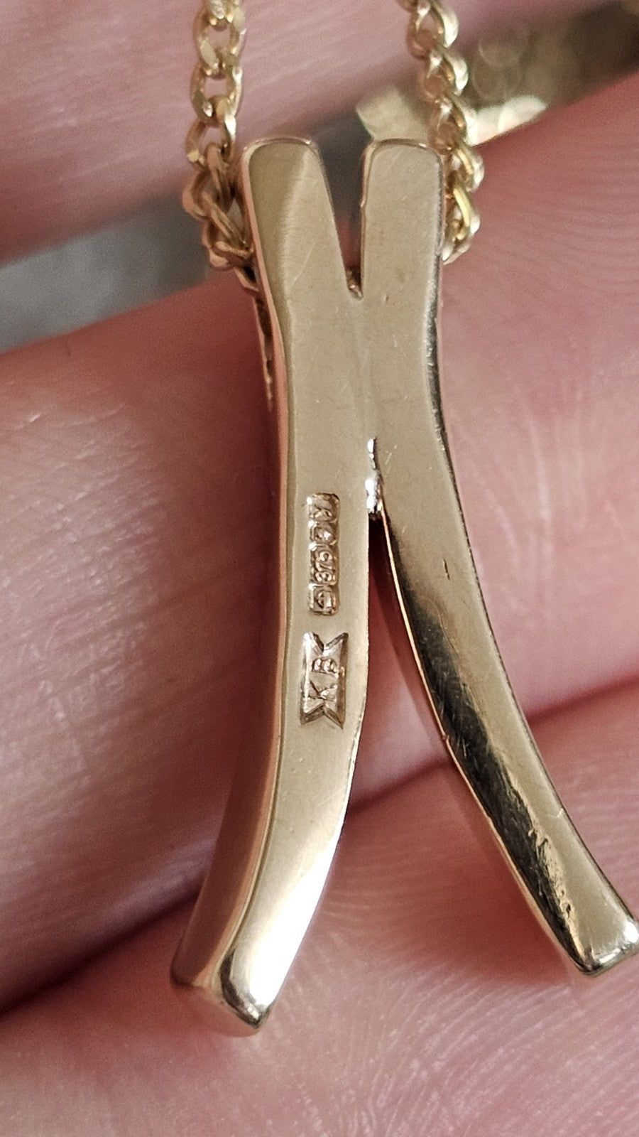 9ct Yellow Gold Natural Diamond Crossover Pendant Necklace 19" Hallmarked
