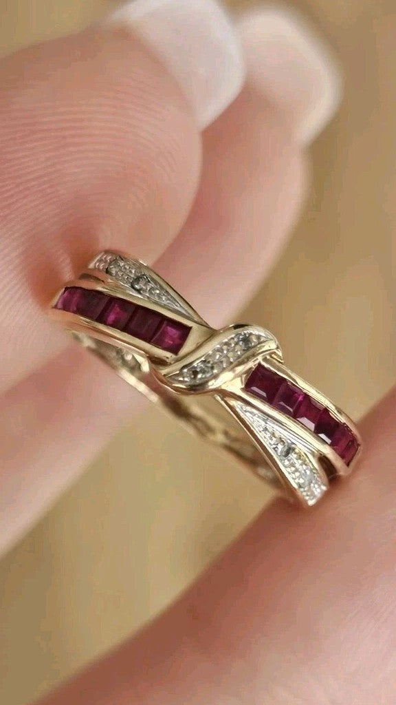 💎 9ct Yellow Gold Natural Ruby & Diamond Ring – Size N