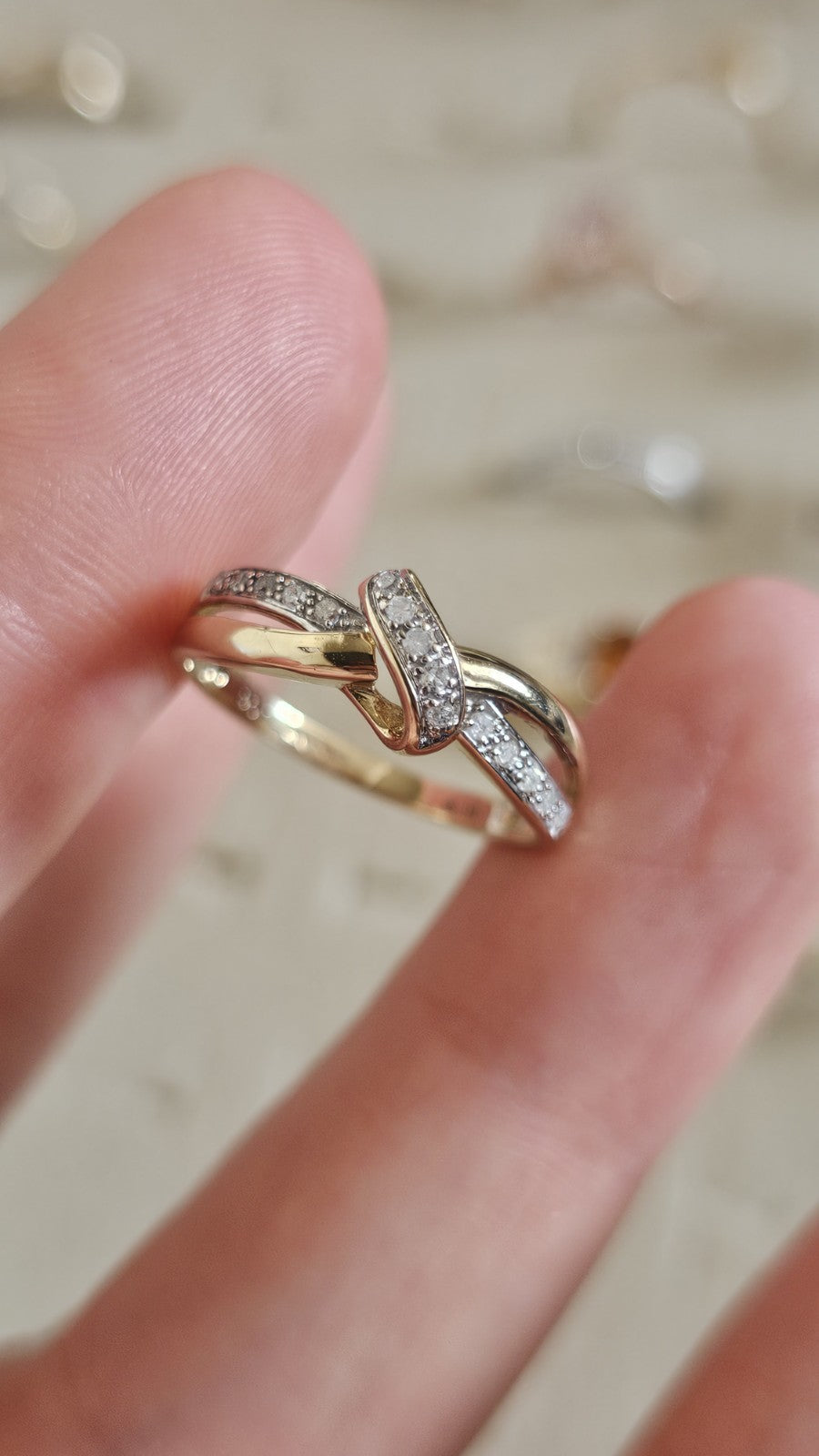 9ct Yellow Gold 0.10ct Diamond Crossover Ring Size N 1/2 Hallmarked 1.76g