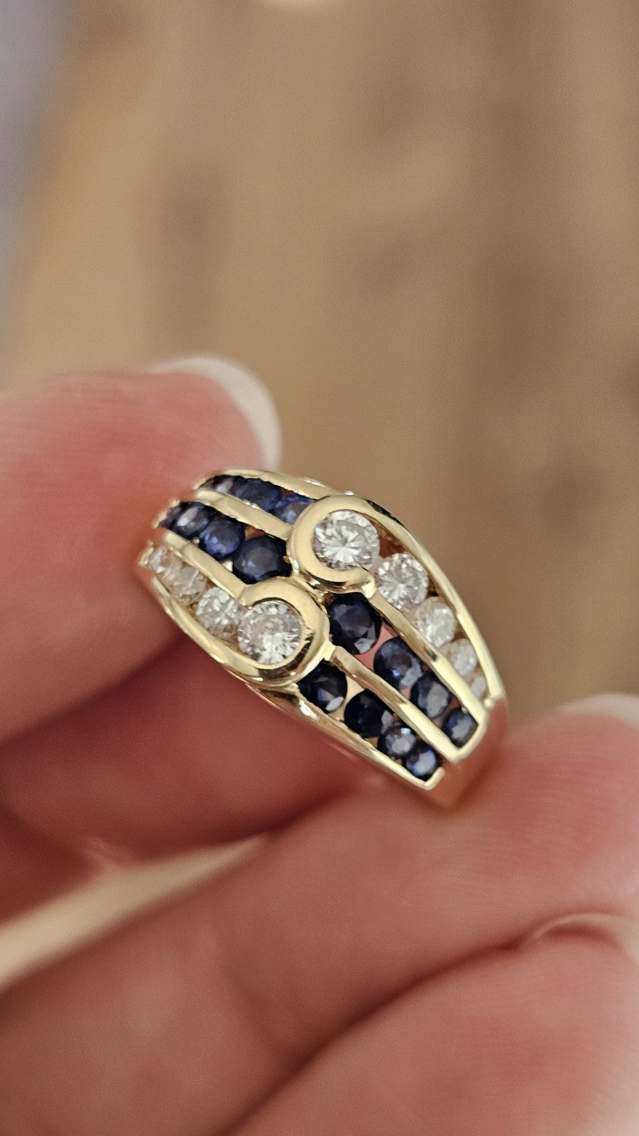 ​18ct Yellow Gold Natural Sapphire & Diamond Crossover Ring (1.50tcw) - Size M