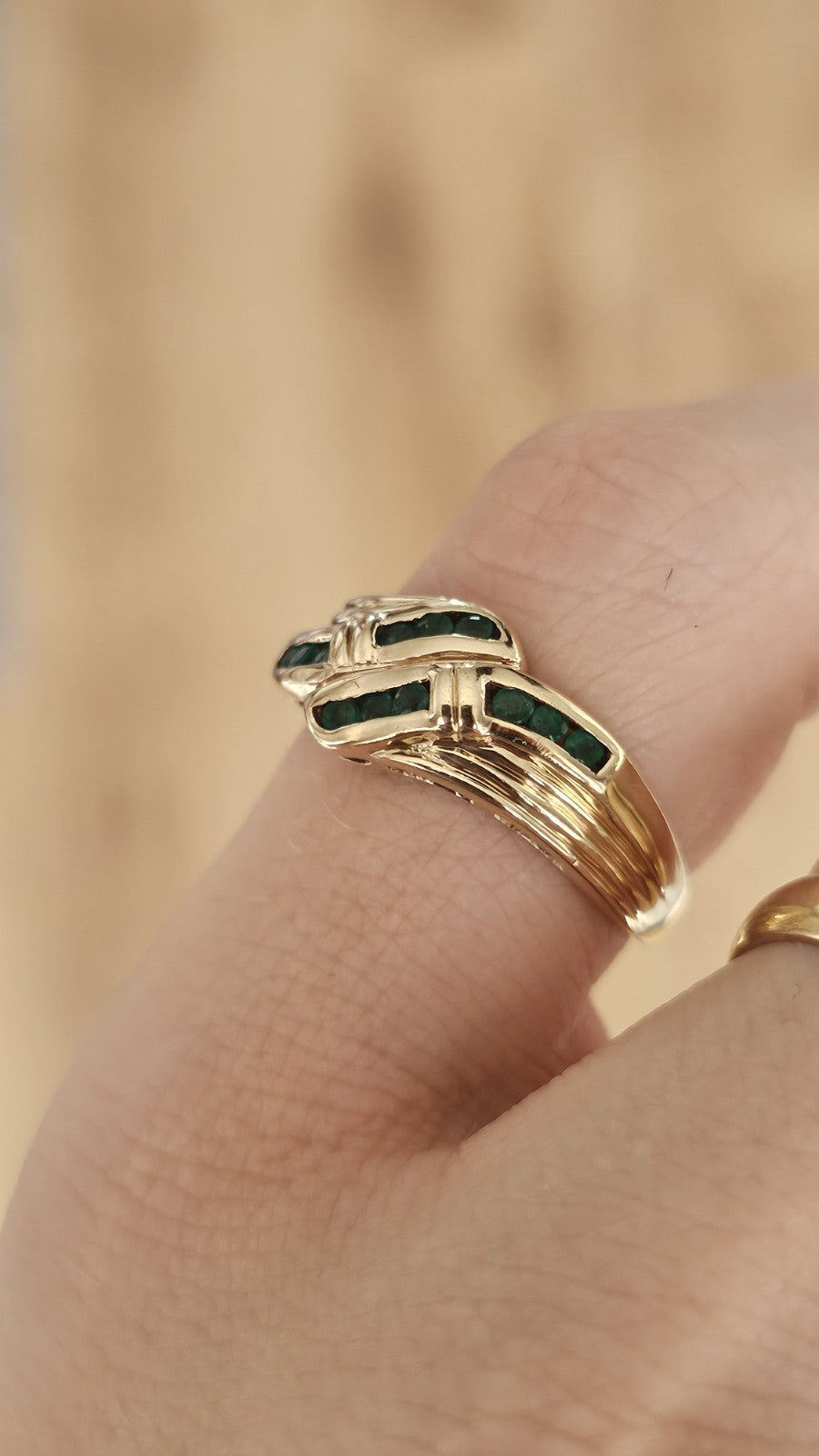 💚 9ct Yellow Gold Natural Emerald Ring – Size Q 1/2 , 2.95g , hallmarked 