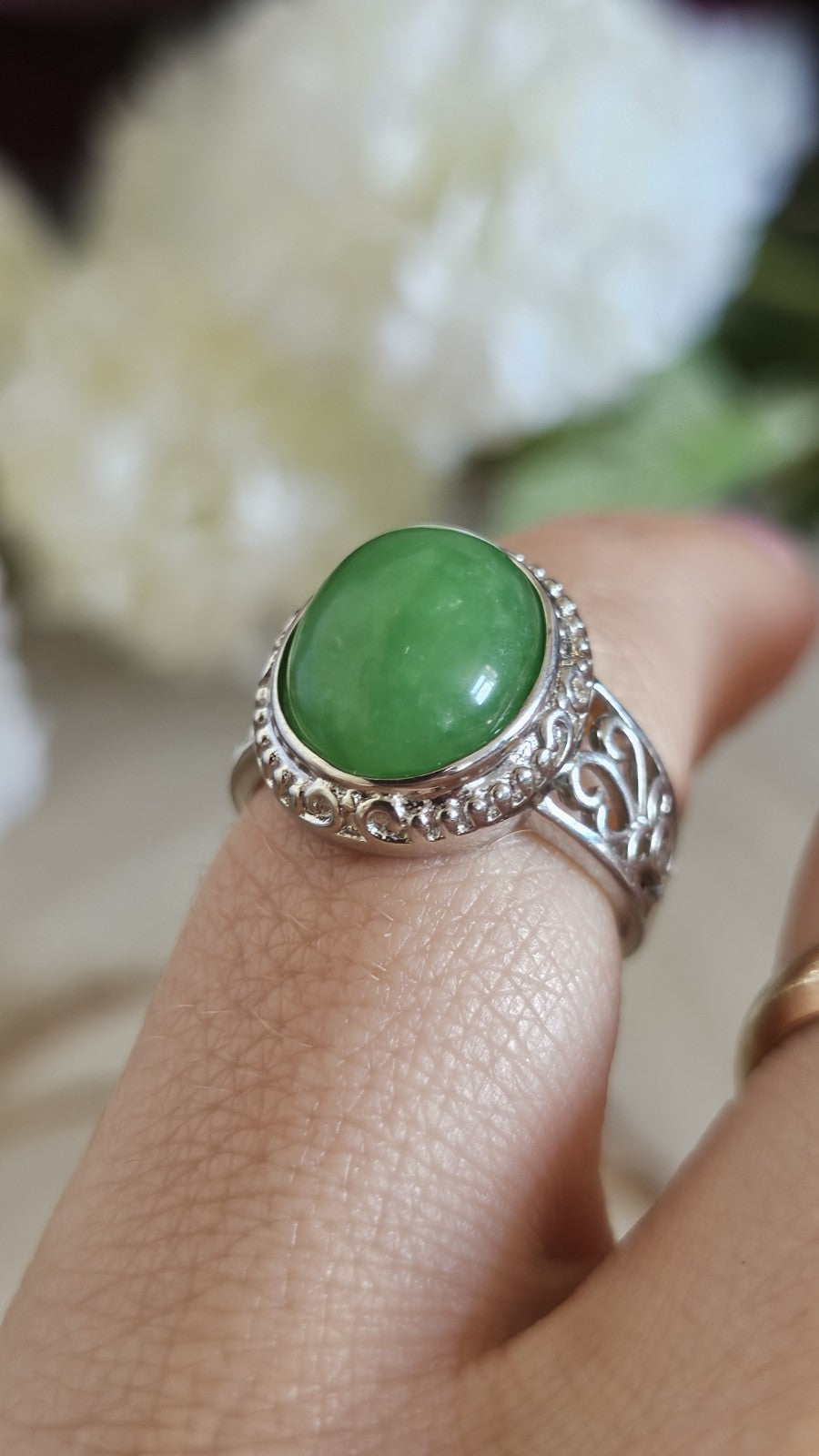 925 Sterling Silver Green Jade Oval Ring Size L 1/2 Ornate Scroll 4.92g
