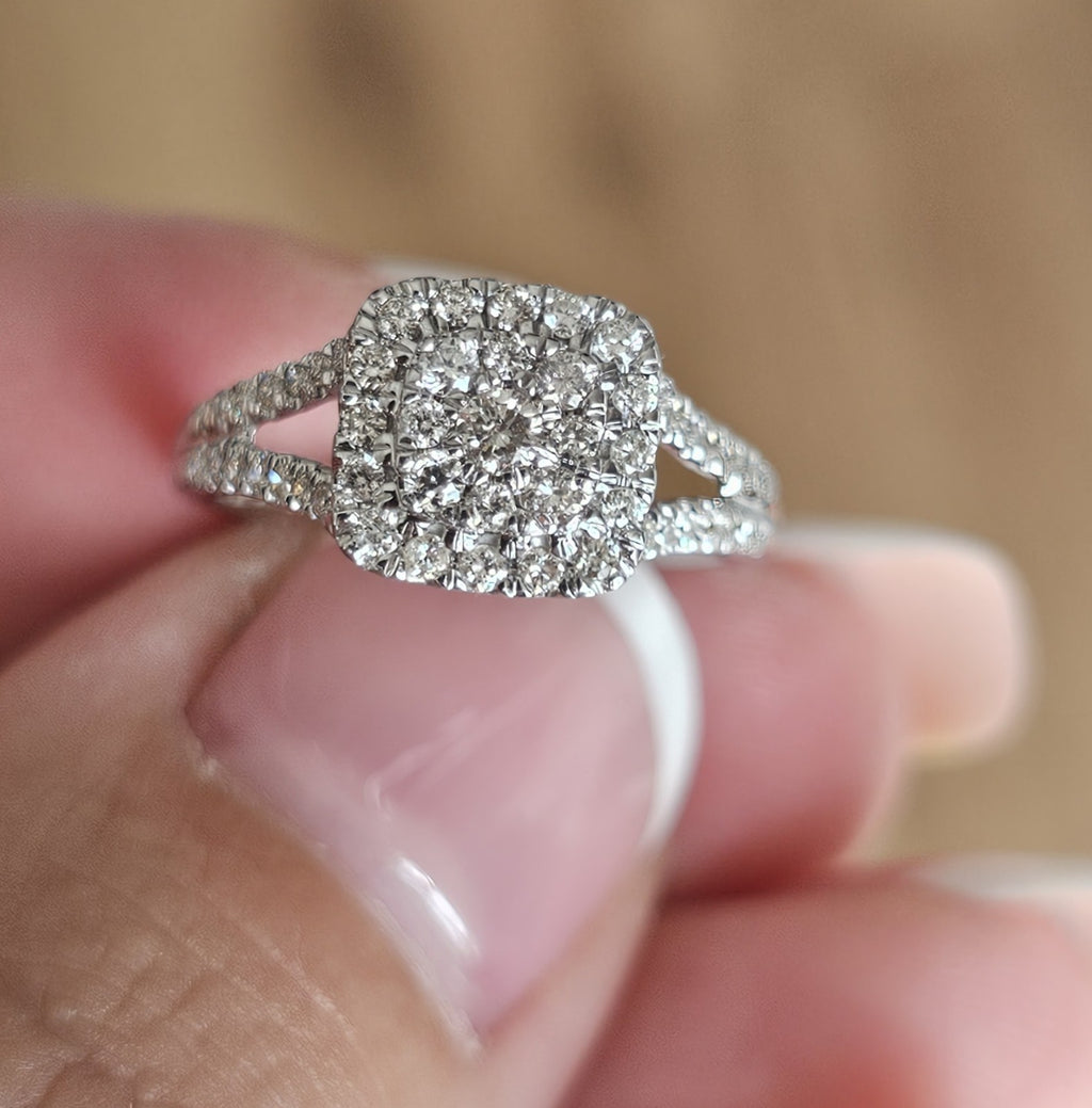💎 9ct White Gold 0.50ct Natural Diamond Cluster Ring – Size K½ – Sparkling
