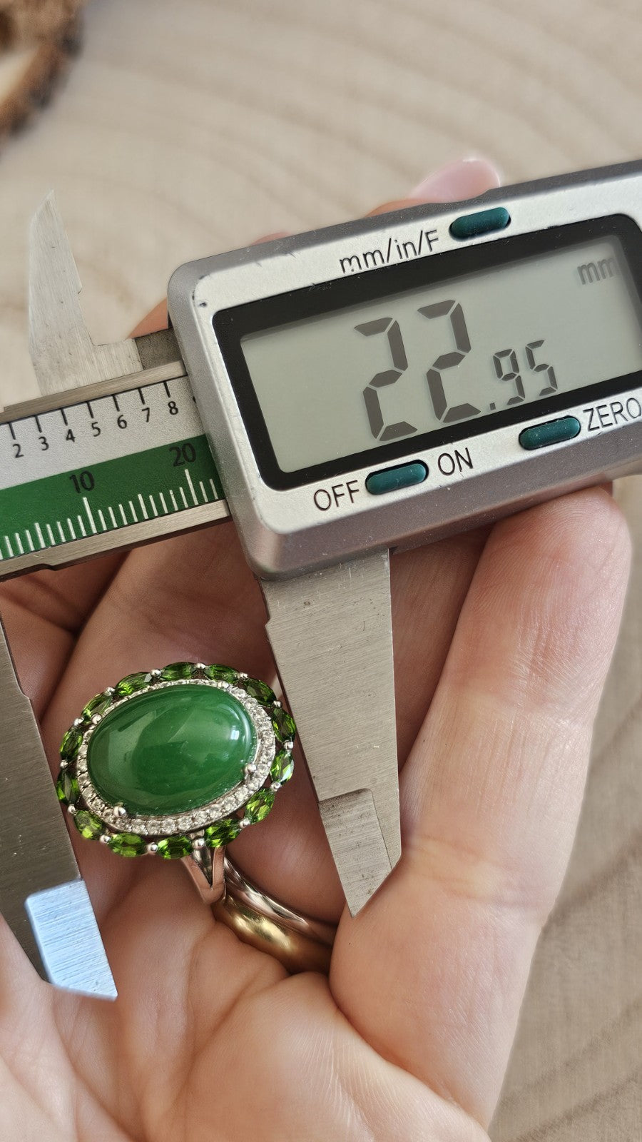 925 Sterling Silver Jade Peridot Green Gemstone Statement Ring Size O 1/2