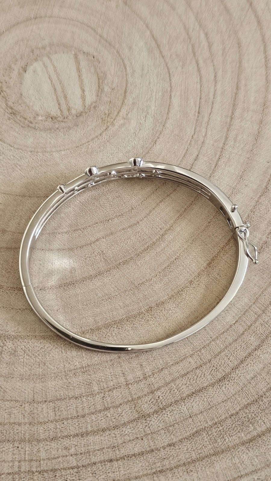 Hot Diamonds 925 Sterling Silver White Topaz Diamond Statement Bangle 6.75"