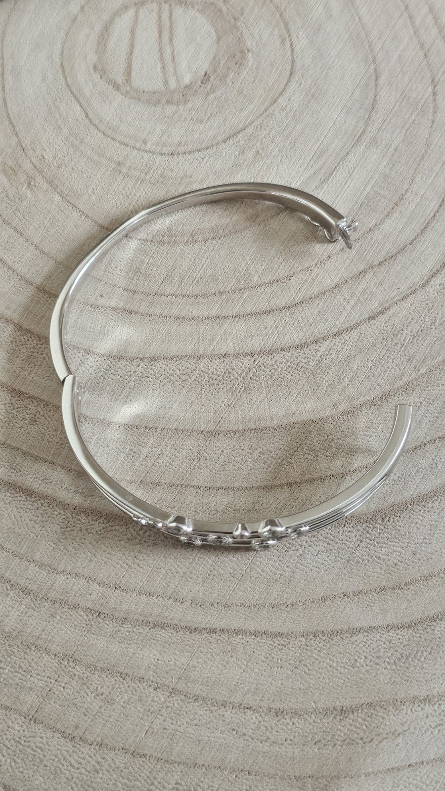 Hot Diamonds 925 Sterling Silver White Topaz Diamond Statement Bangle 6.75"