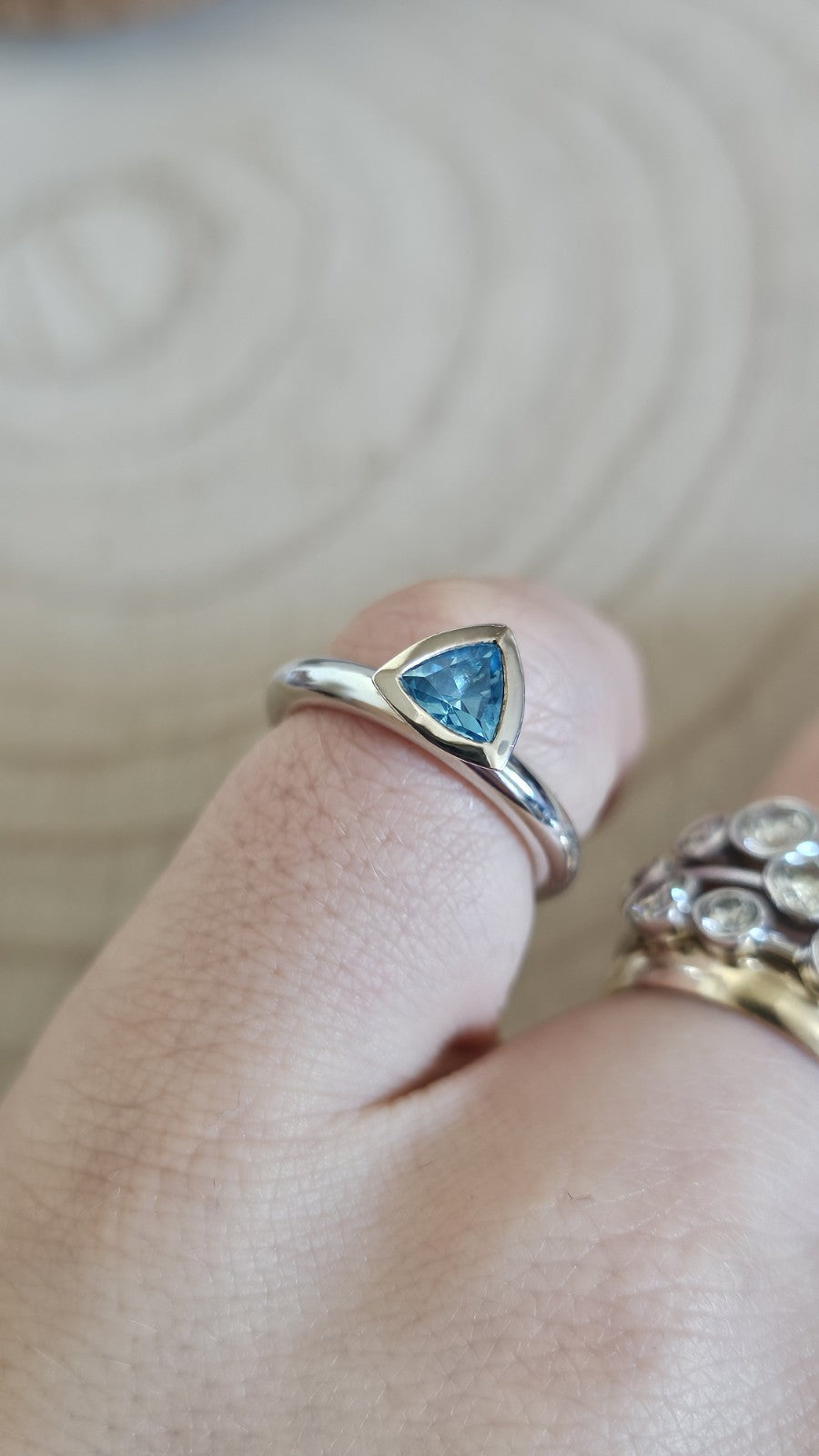 925 Sterling Silver Trillion Cut Blue Topaz Solitaire Ring Size M 5.16g