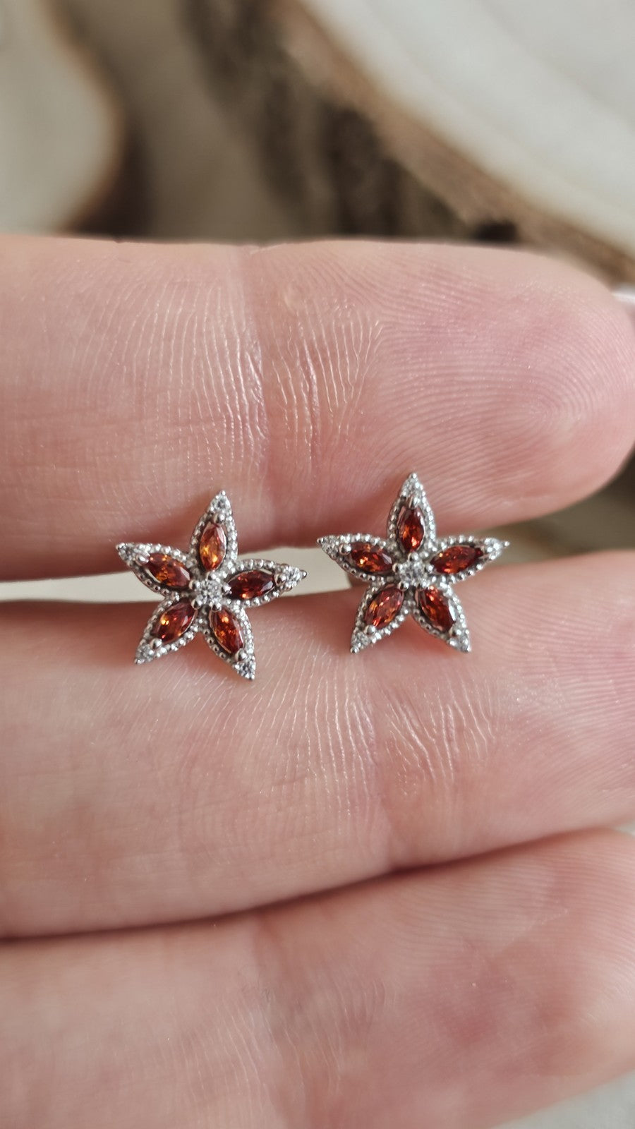 925 Sterling Silver Garnet CZ Flower Star Stud Earrings 11mm New