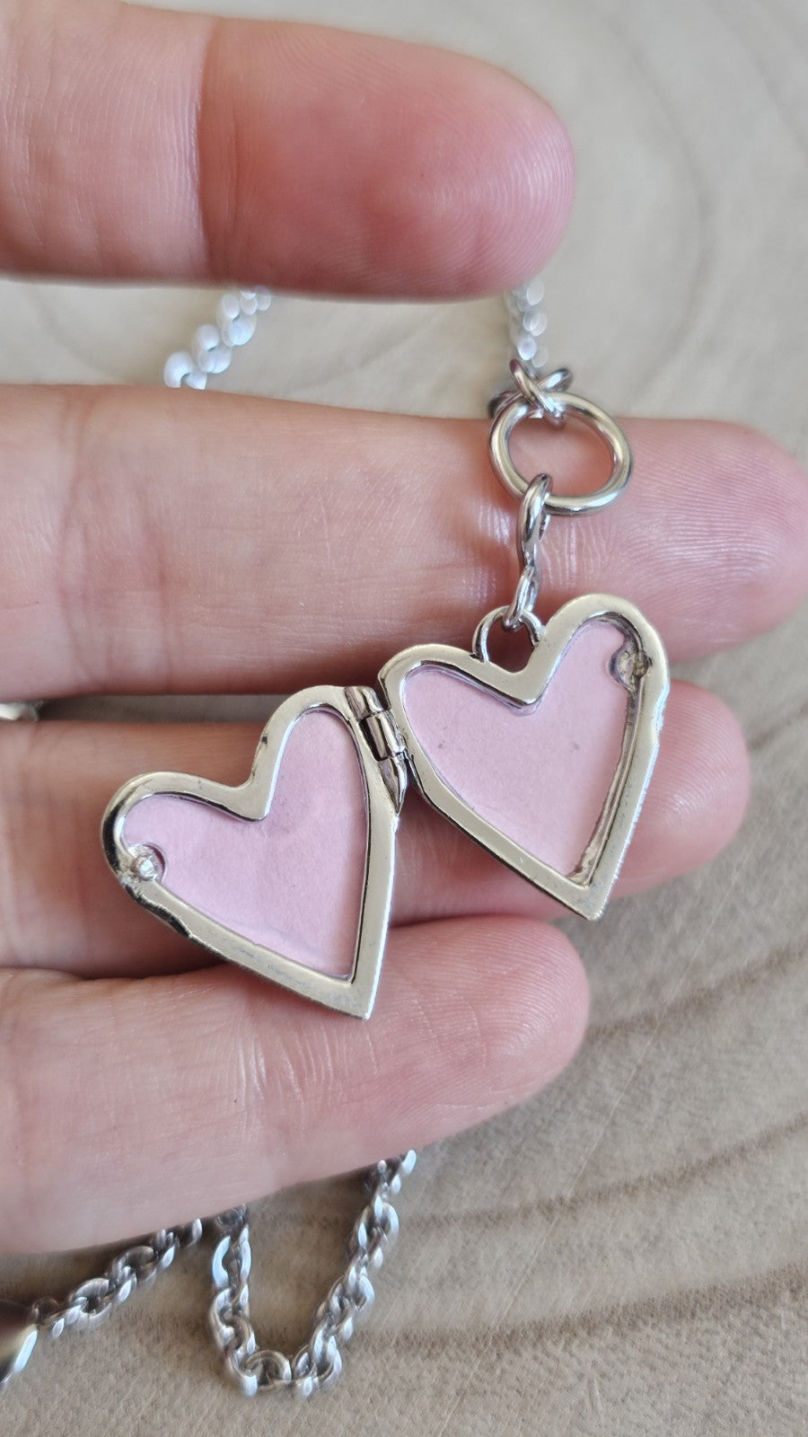 Hot Diamonds 925 Sterling Silver Heart Locket Diamond T-Bar Necklace 22–23"