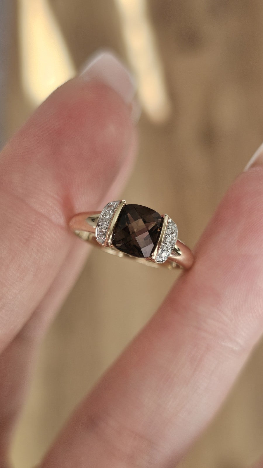 💎 9ct Yellow Gold Natural Smoky Quartz & Diamond Ring – Size P 💎