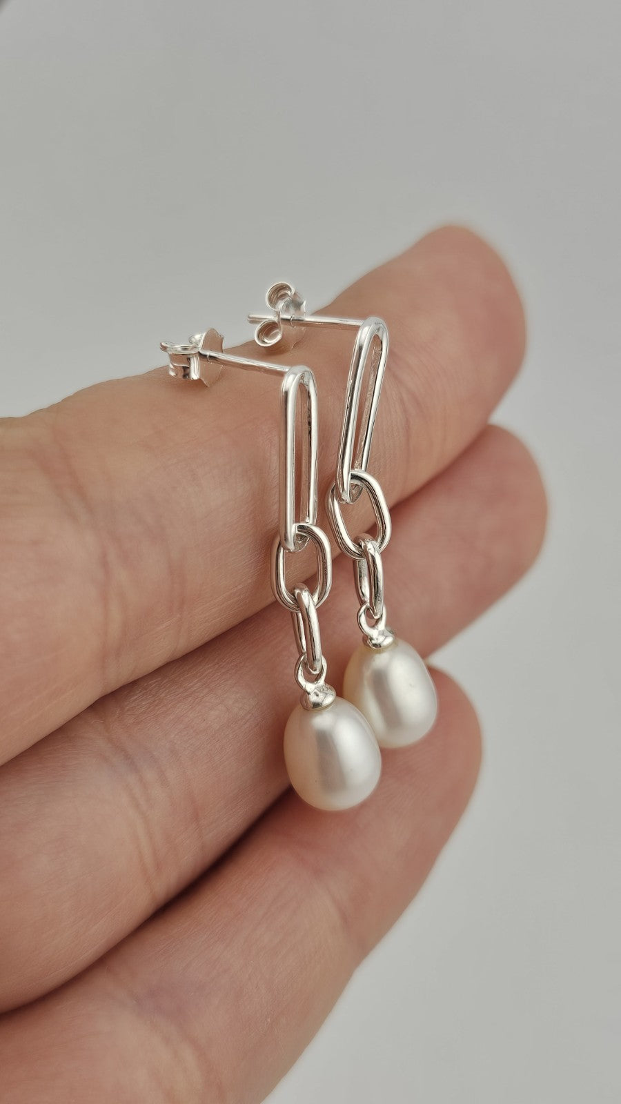 925 Sterling Silver Pearl Drop Dangle Earrings – New Boxed, 33mm length 