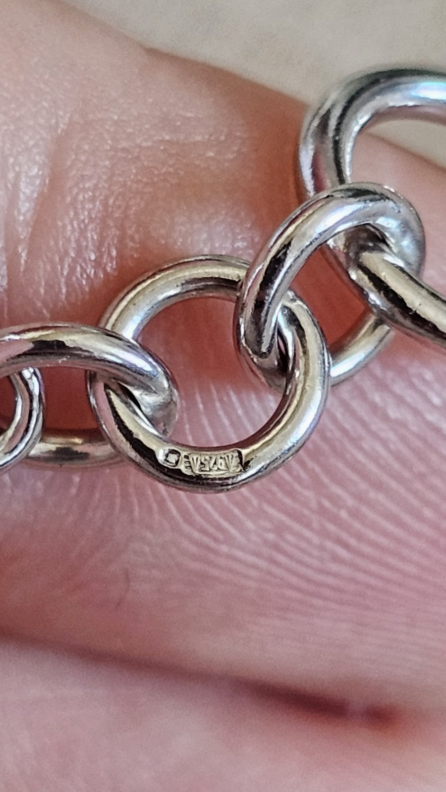Hot Diamonds 925 Sterling Silver Heart Locket Diamond T-Bar Necklace 22–23"