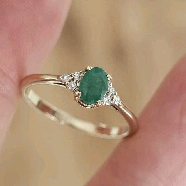 9ct Yellow Gold Natural Emerald & Diamond Ring Size O 1/2 Hallmarked 1.81g