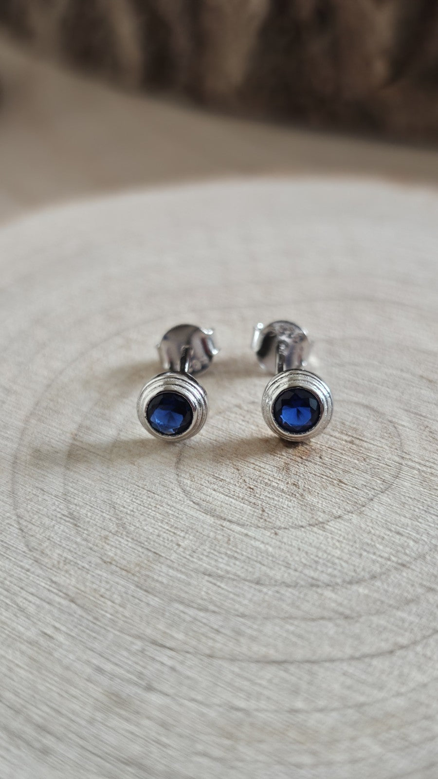 925 Sterling Silver Sapphire Blue CZ Round Stud Earrings 6mm Bezel Set