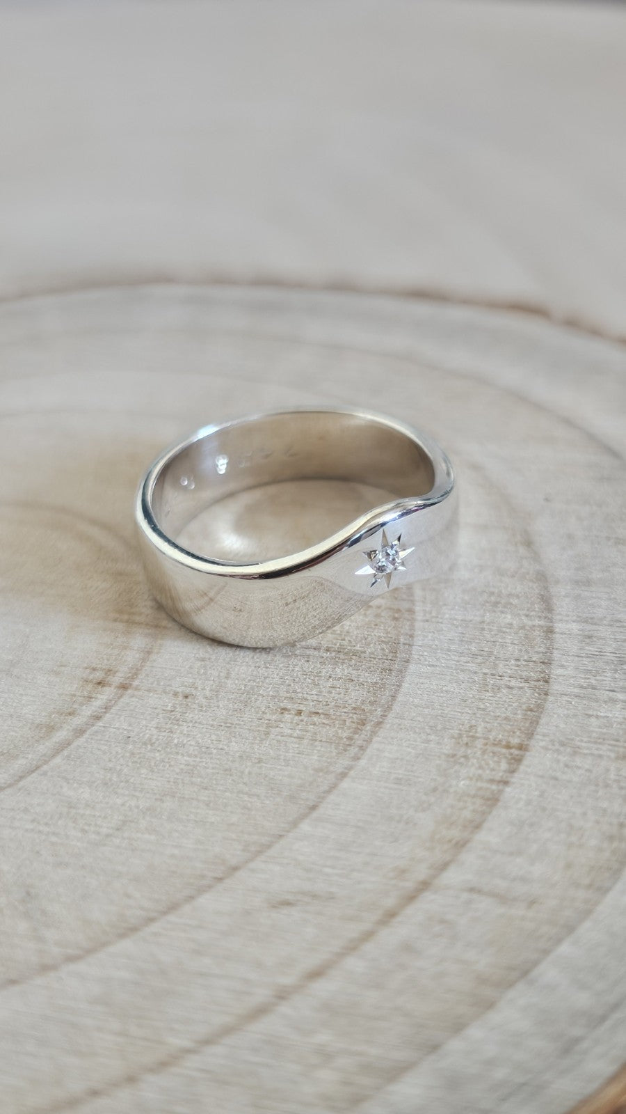 925 Sterling Silver CZ Starburst Wave Ring Size M 1/2 4.13g