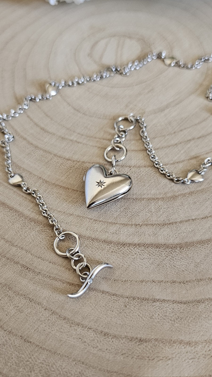 Hot Diamonds 925 Sterling Silver Heart Locket Diamond T-Bar Necklace 22–23"