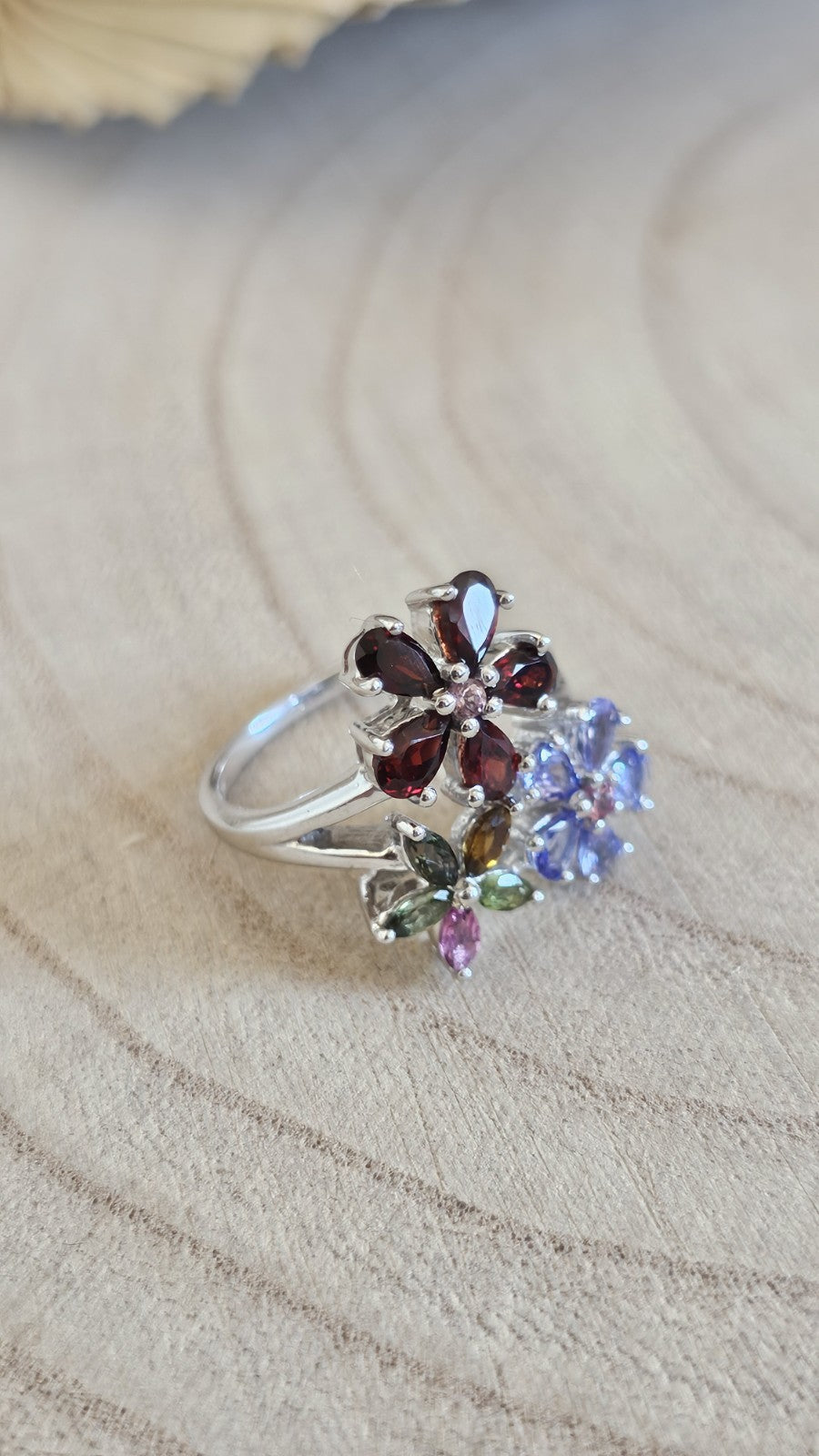 925 Sterling Silver TGGC Multigemstone Floral Ring Size O 5.31g
