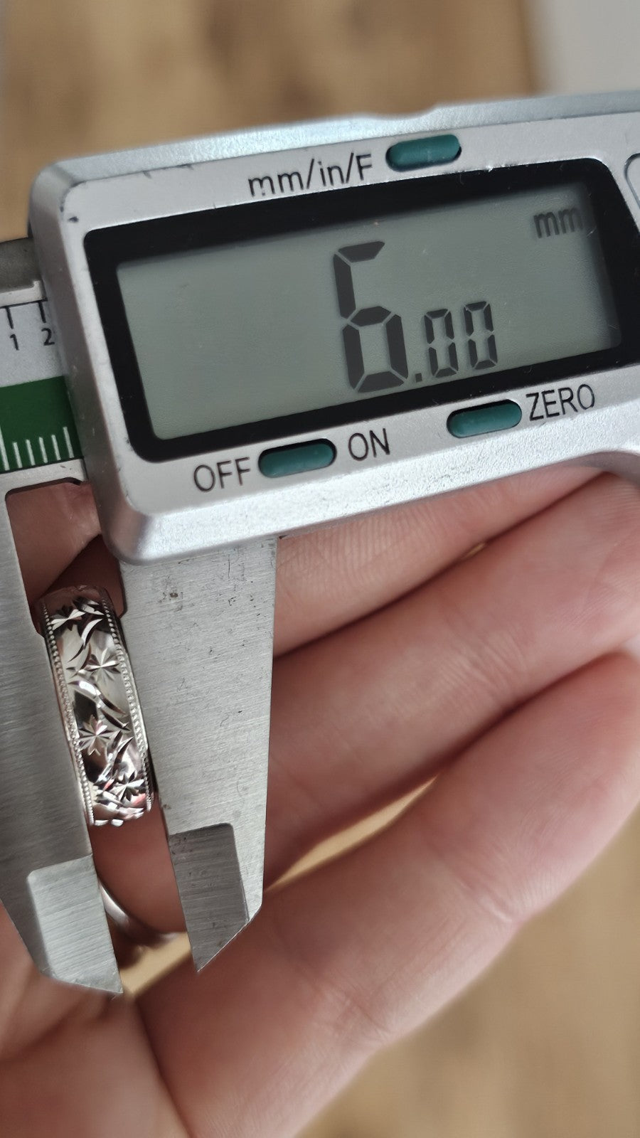 9ct White Gold Engraved Floral Starburst Band Ring Size N 1/2 Hallmarked 3.77g