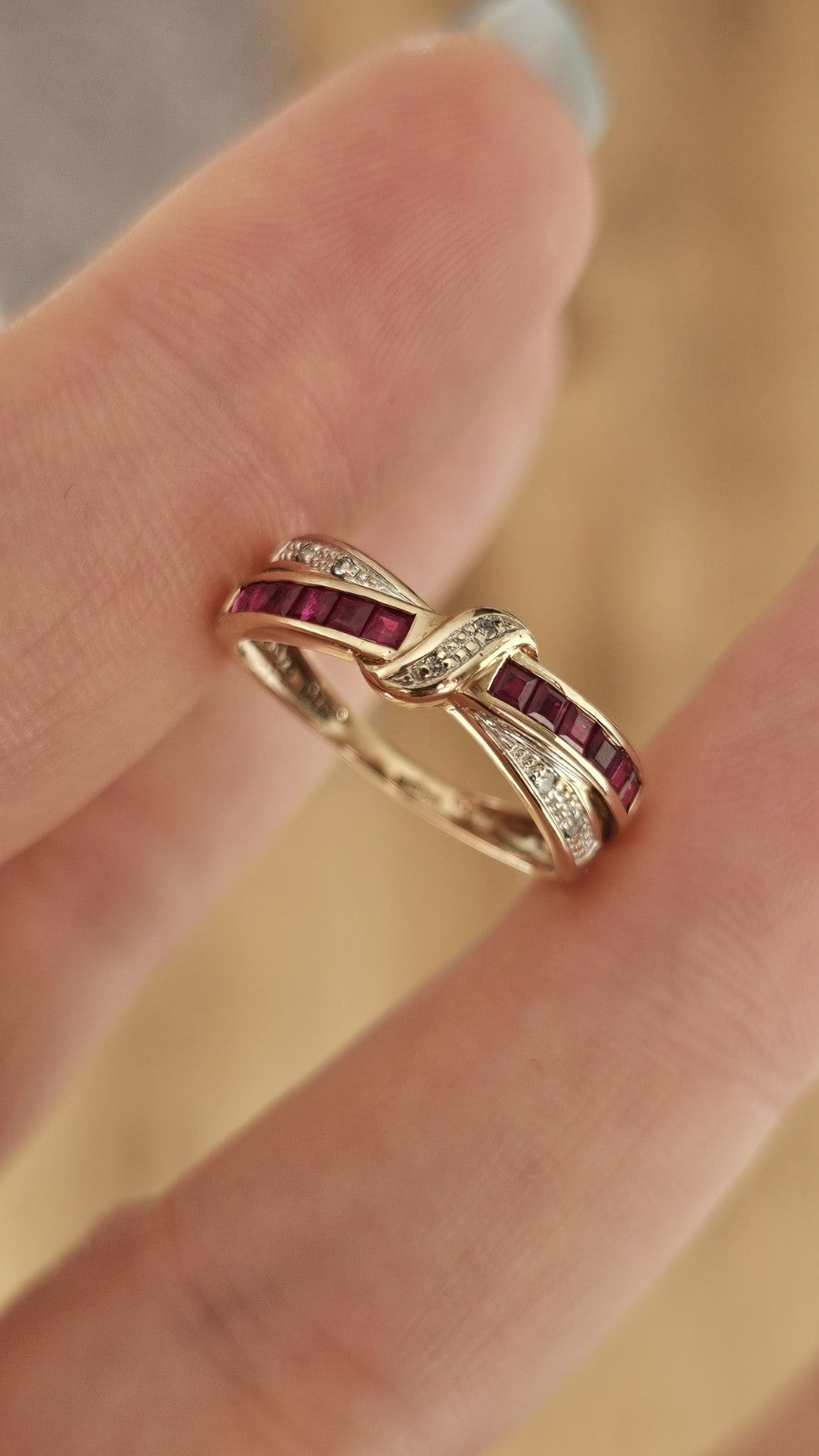 💎 9ct Yellow Gold Natural Ruby & Diamond Ring – Size N