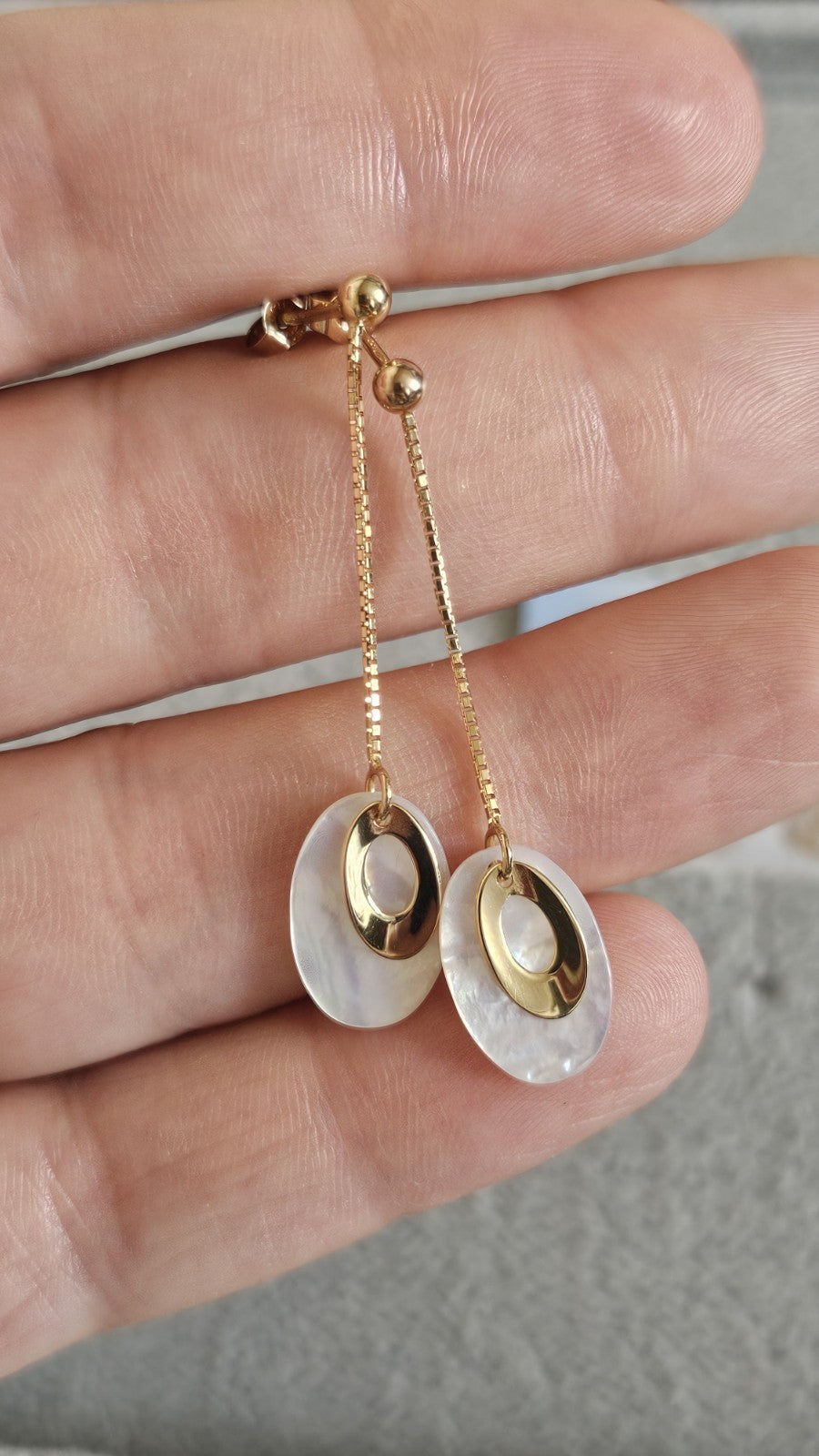 9ct Yellow Gold Mother of Pearl Dangle Drop Stud Earrings 1.55g