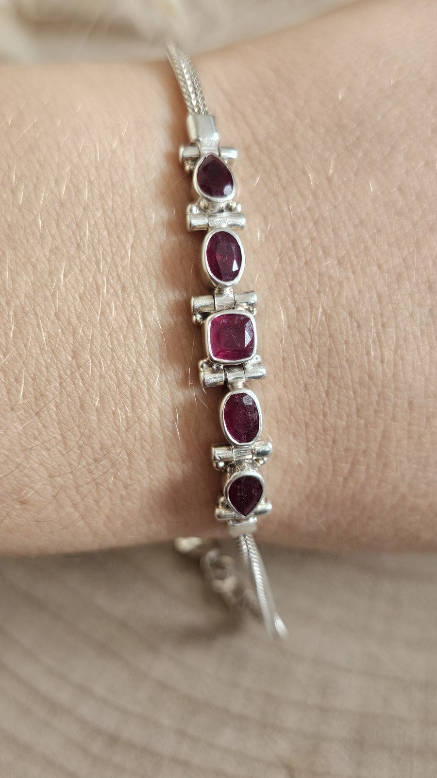 925 Sterling Silver Ruby Bracelet Adjustable 18–23cm 9.80g
