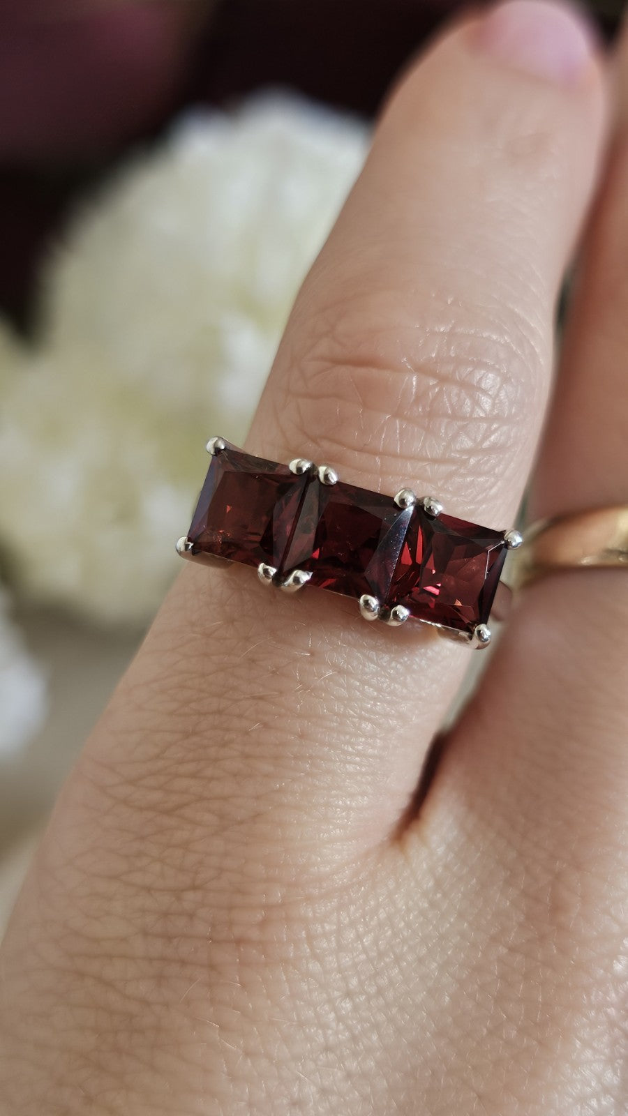 925 Sterling Silver Garnet Trilogy Ring Size N 1/2 TGGC 3.59g