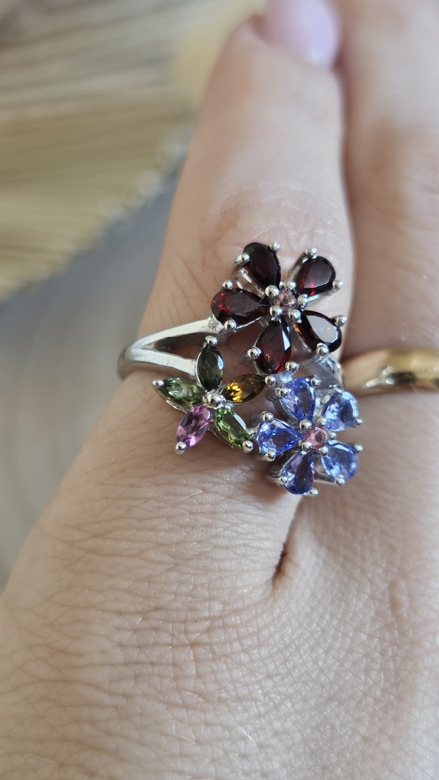 925 Sterling Silver TGGC Multigemstone Floral Ring Size O 5.31g