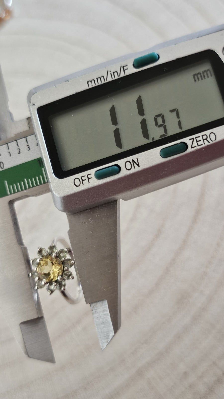925 Sterling Silver Yellow Green Sapphire Cluster Ring TGGC Size J 1/2