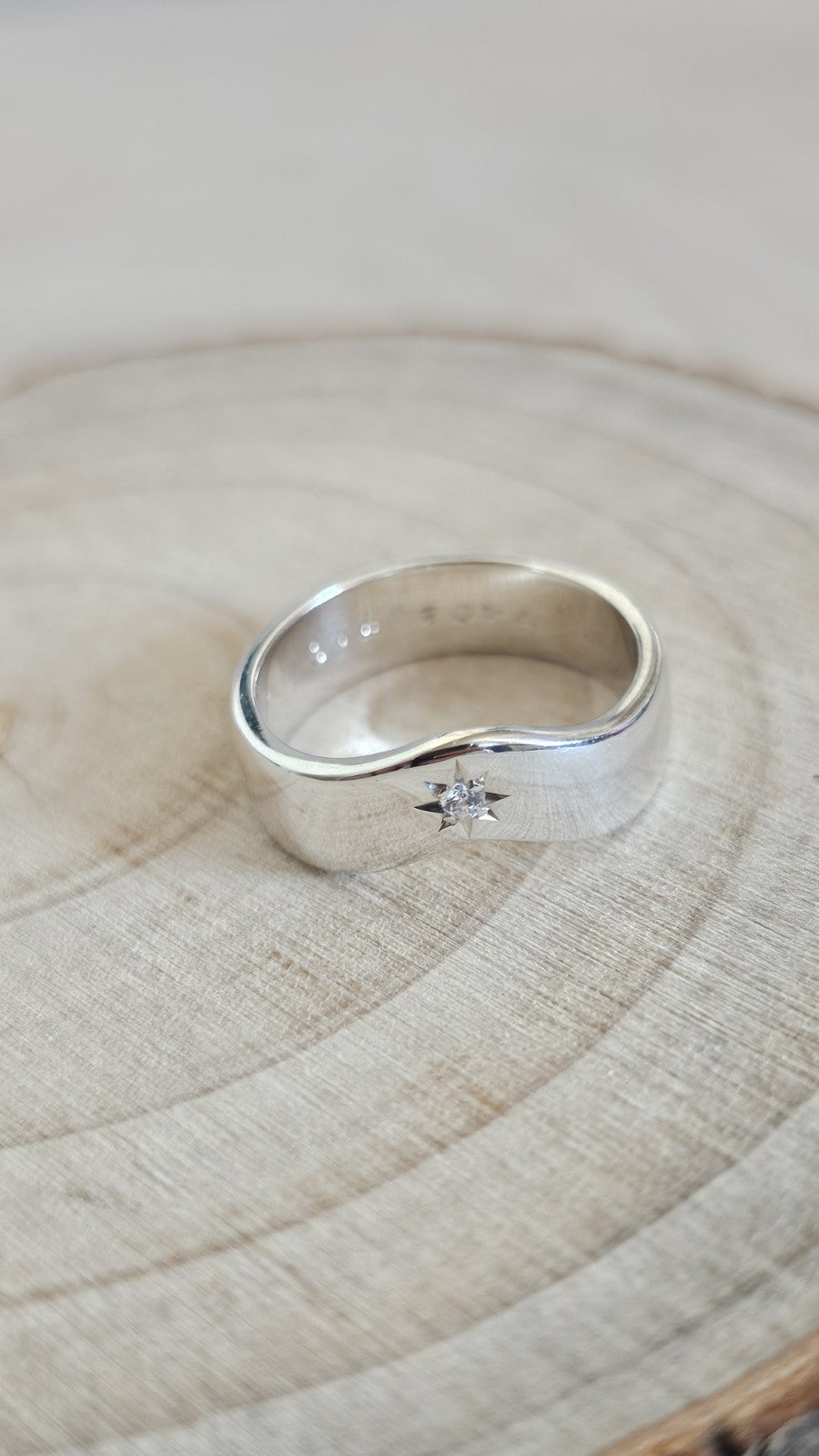 925 Sterling Silver CZ Starburst Wave Ring Size M 1/2 4.13g