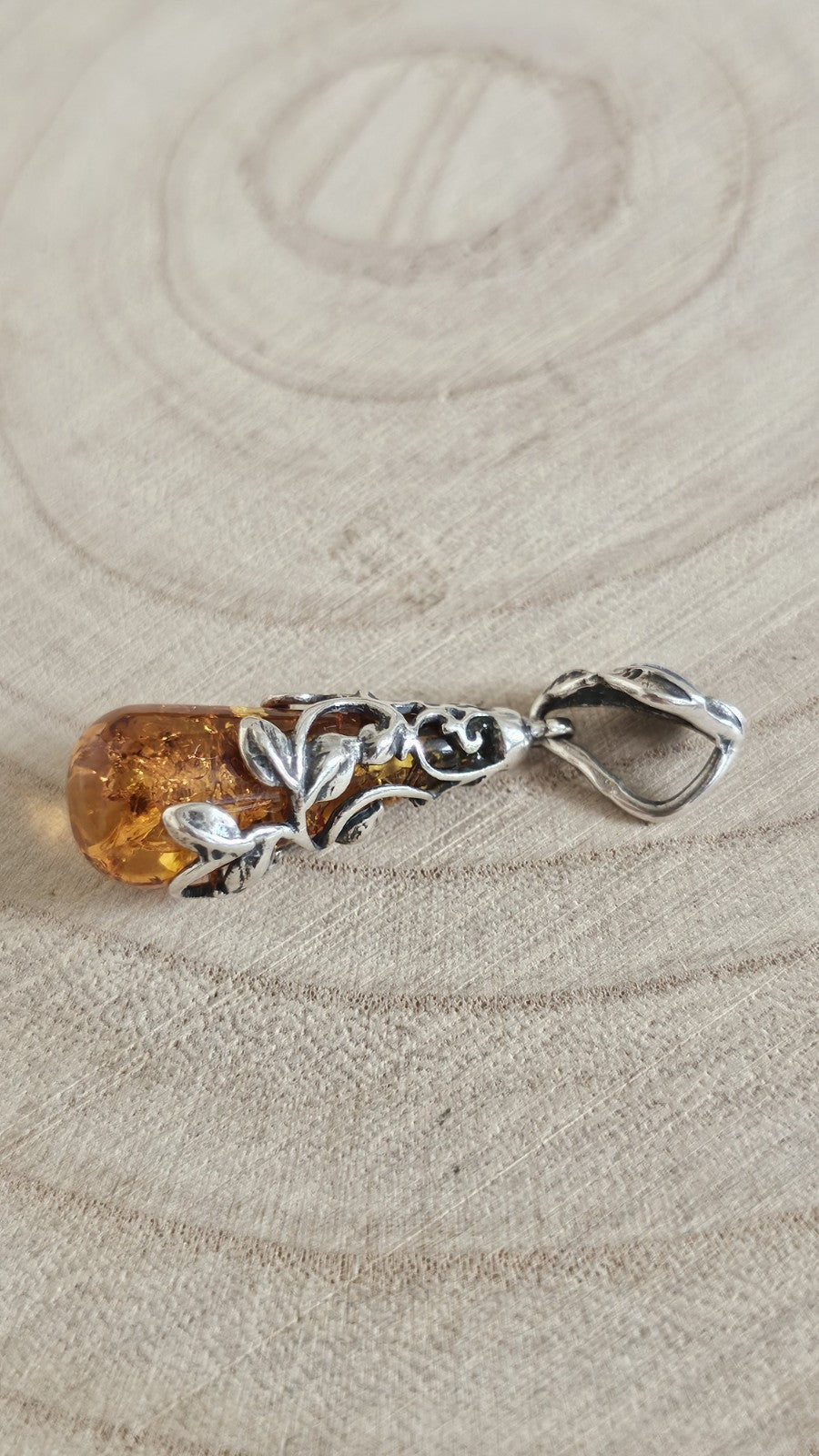 925 Sterling Silver Amber Pendant TGGC Leaf Vine Design 5.08g
