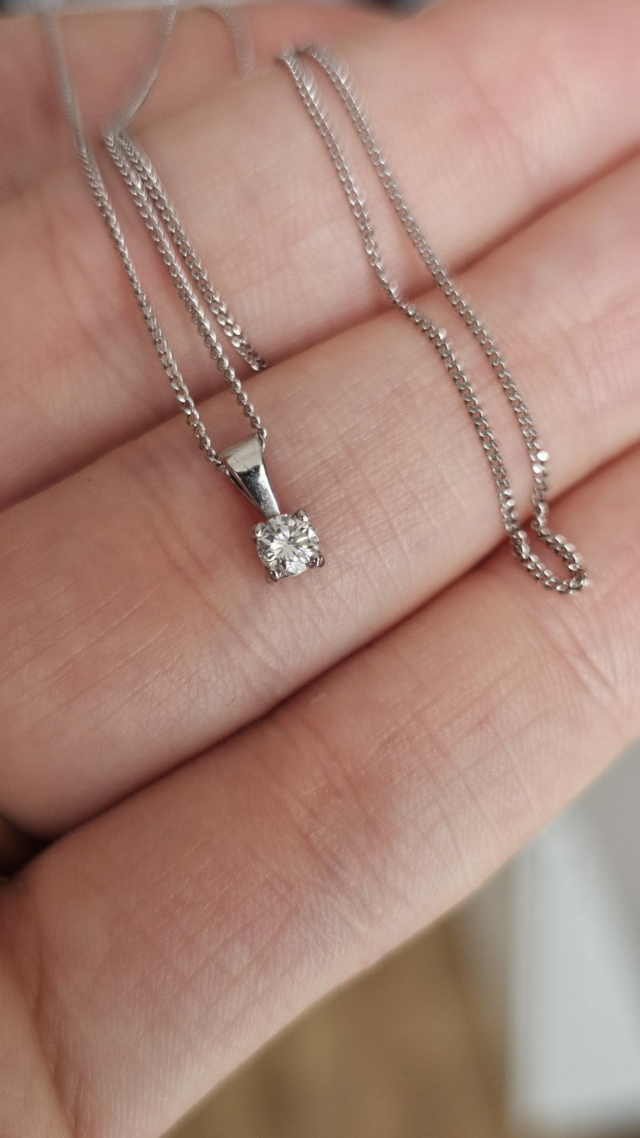 9ct White Gold Natural Diamond Solitaire Pendant Necklace 0.16ct 17.5"Hallmarked