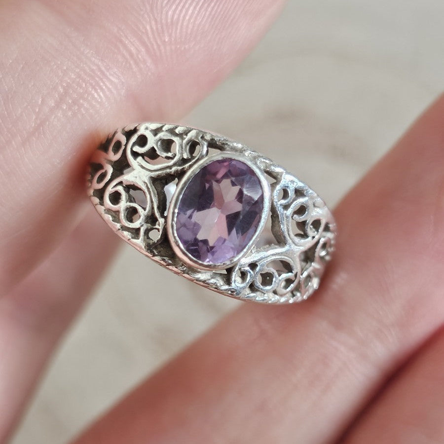 925 Sterling Silver Amethyst Filigree Statement Ring – Size M – 5.51g