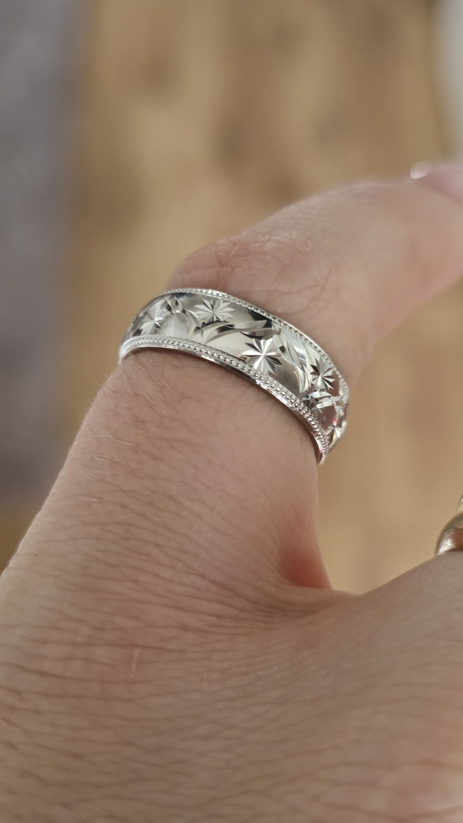 9ct White Gold Engraved Floral Starburst Band Ring Size N 1/2 Hallmarked 3.77g