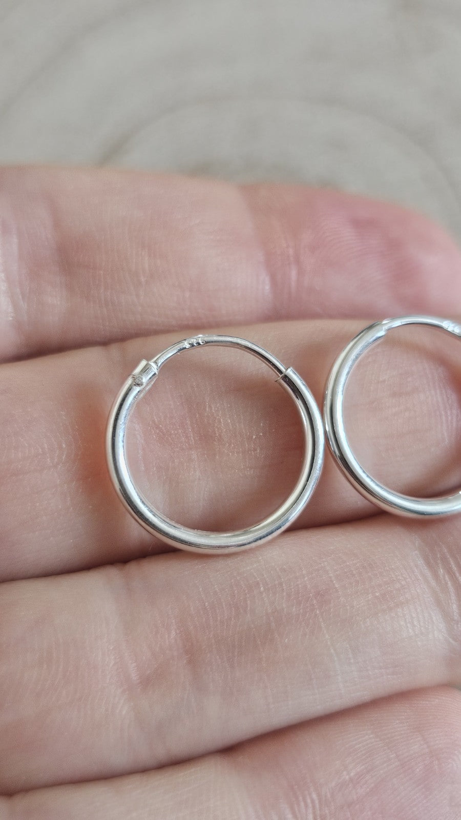 925 Sterling Silver Hoop Earrings 18mm Classic Polished Sleeper Hoops