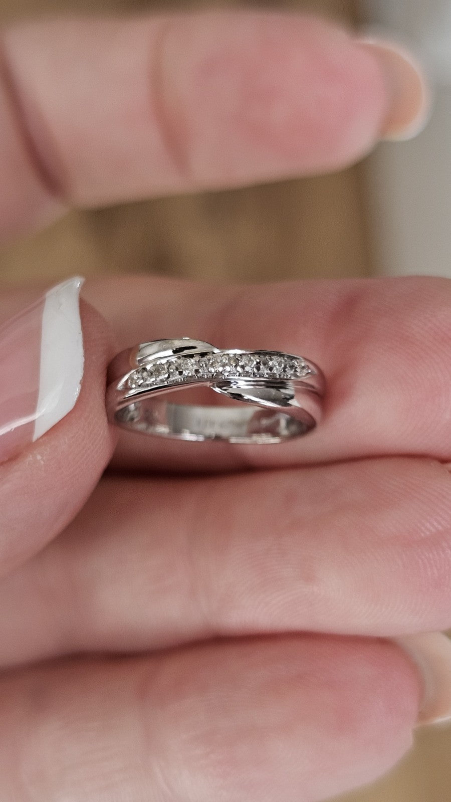 9ct White Gold Natural Diamond Set Crossover Wide Band Ring – Size H, Small Size