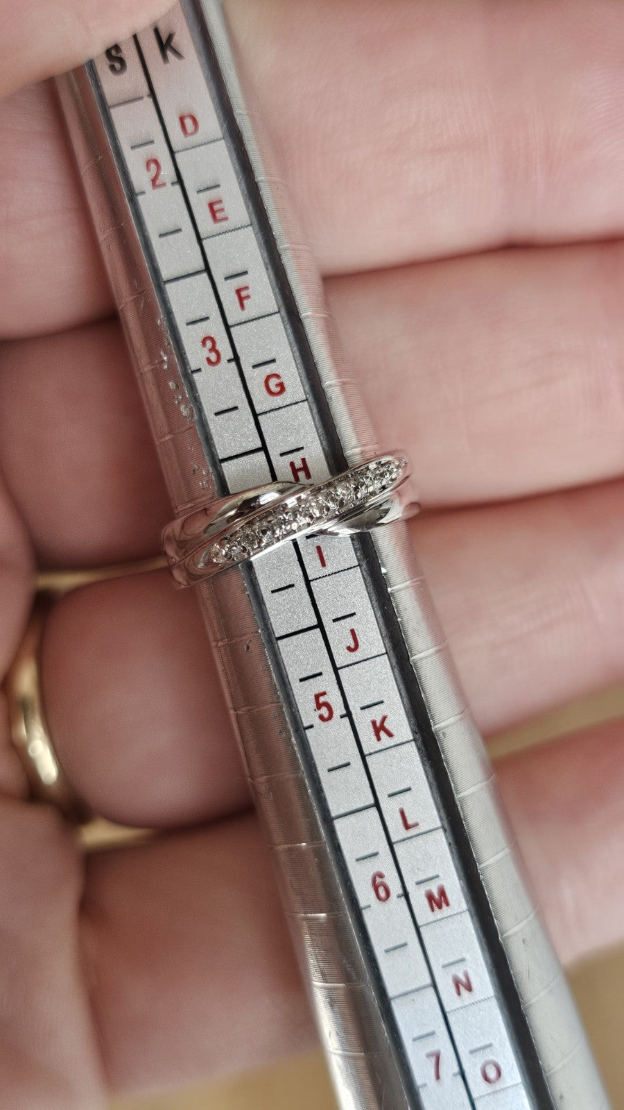 9ct White Gold Natural Diamond Set Crossover Wide Band Ring – Size H, Small Size