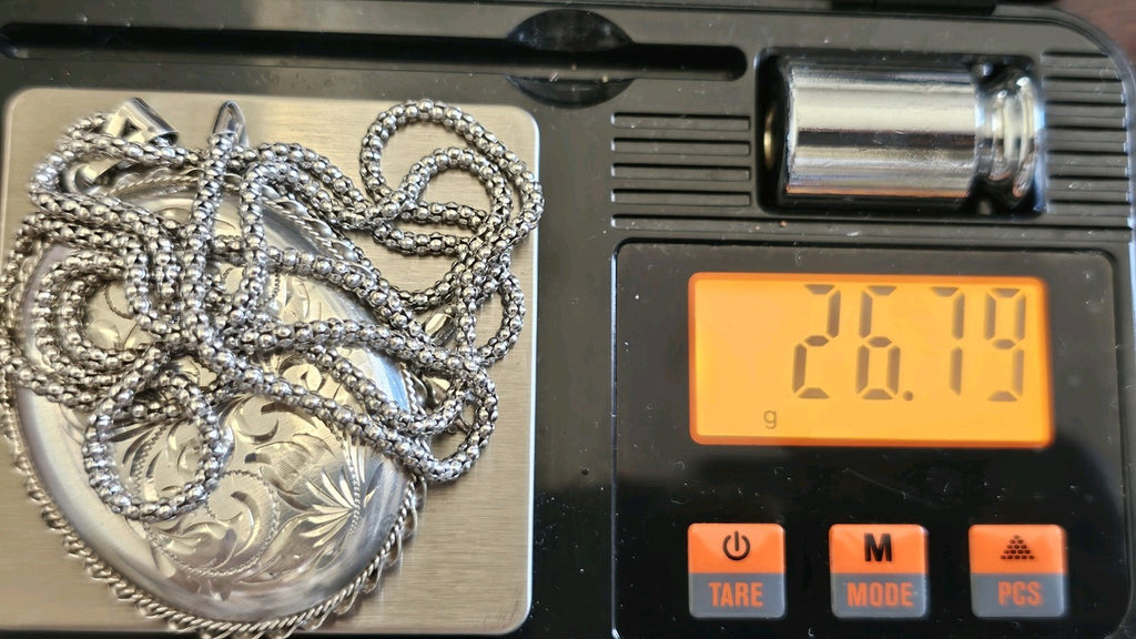 Vintage 1978 Sterling Silver Engraved Locket Pendant 22" 925 Chain 28.79g