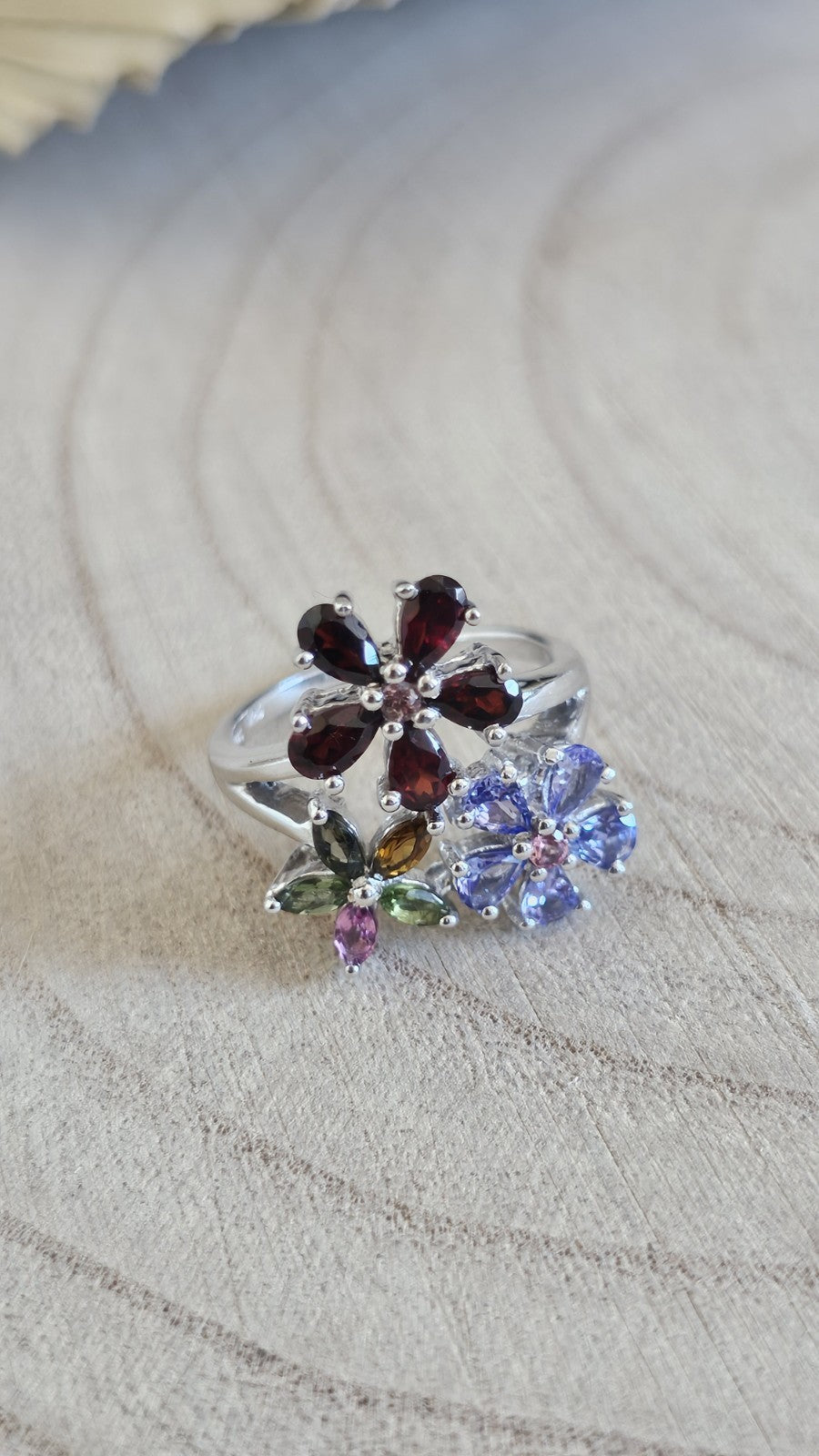925 Sterling Silver TGGC Multigemstone Floral Ring Size O 5.31g