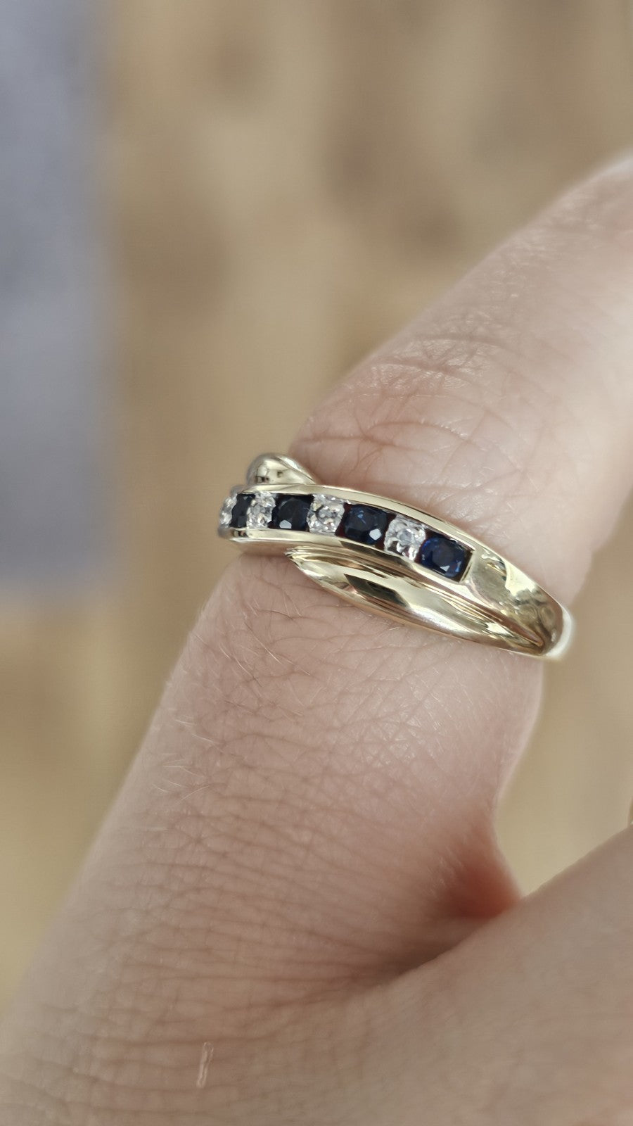 9ct Yellow Gold Natural Sapphire & Diamond Crossover Ring Size M