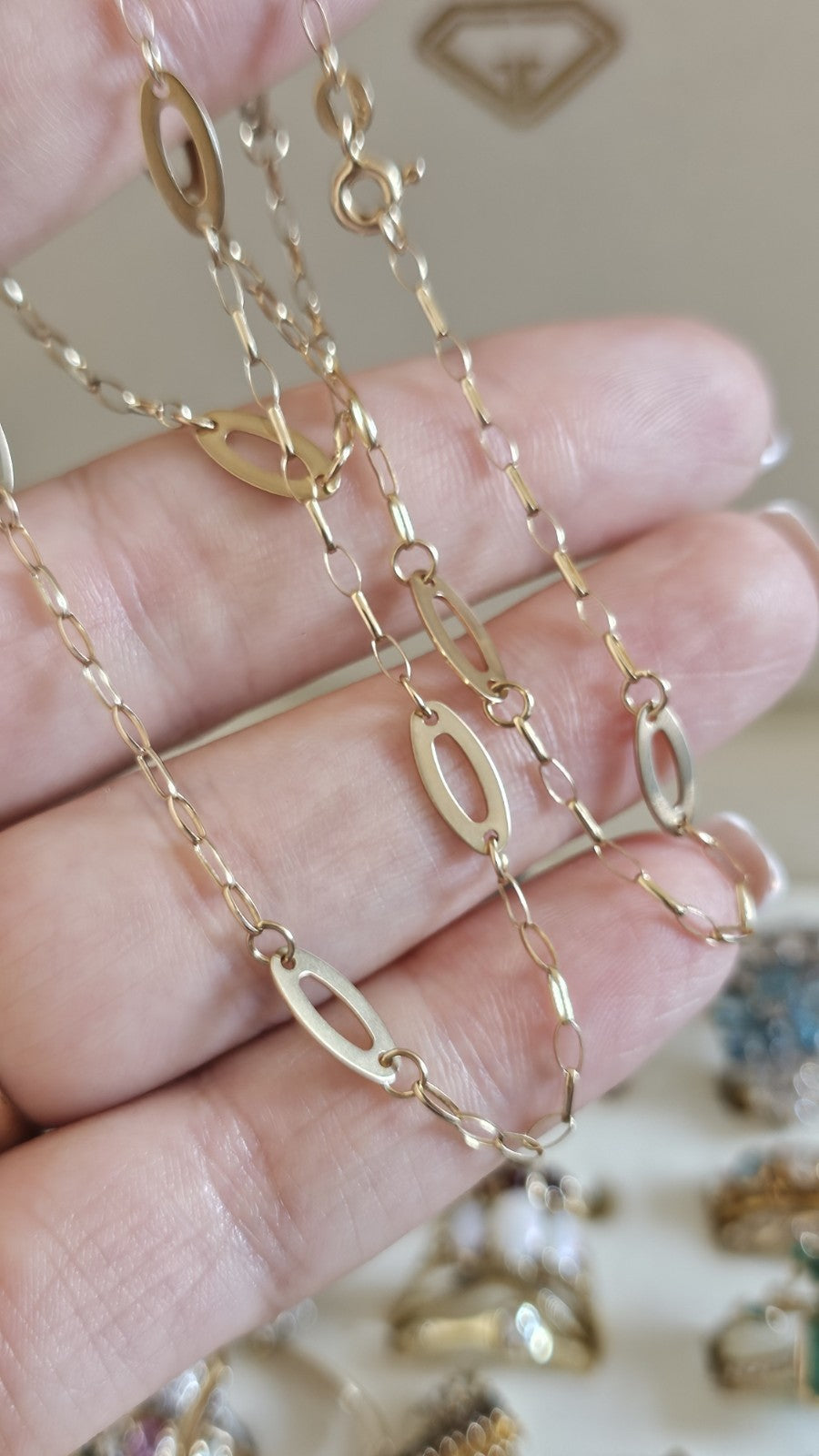 💛✨ 9ct Yellow Gold Fancy Oval Link Necklace – 21" ✨💛