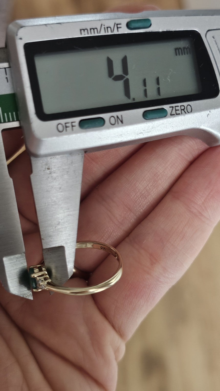 9ct Yellow Gold Natural Emerald & Diamond Ring Size O 1/2 Hallmarked 1.81g
