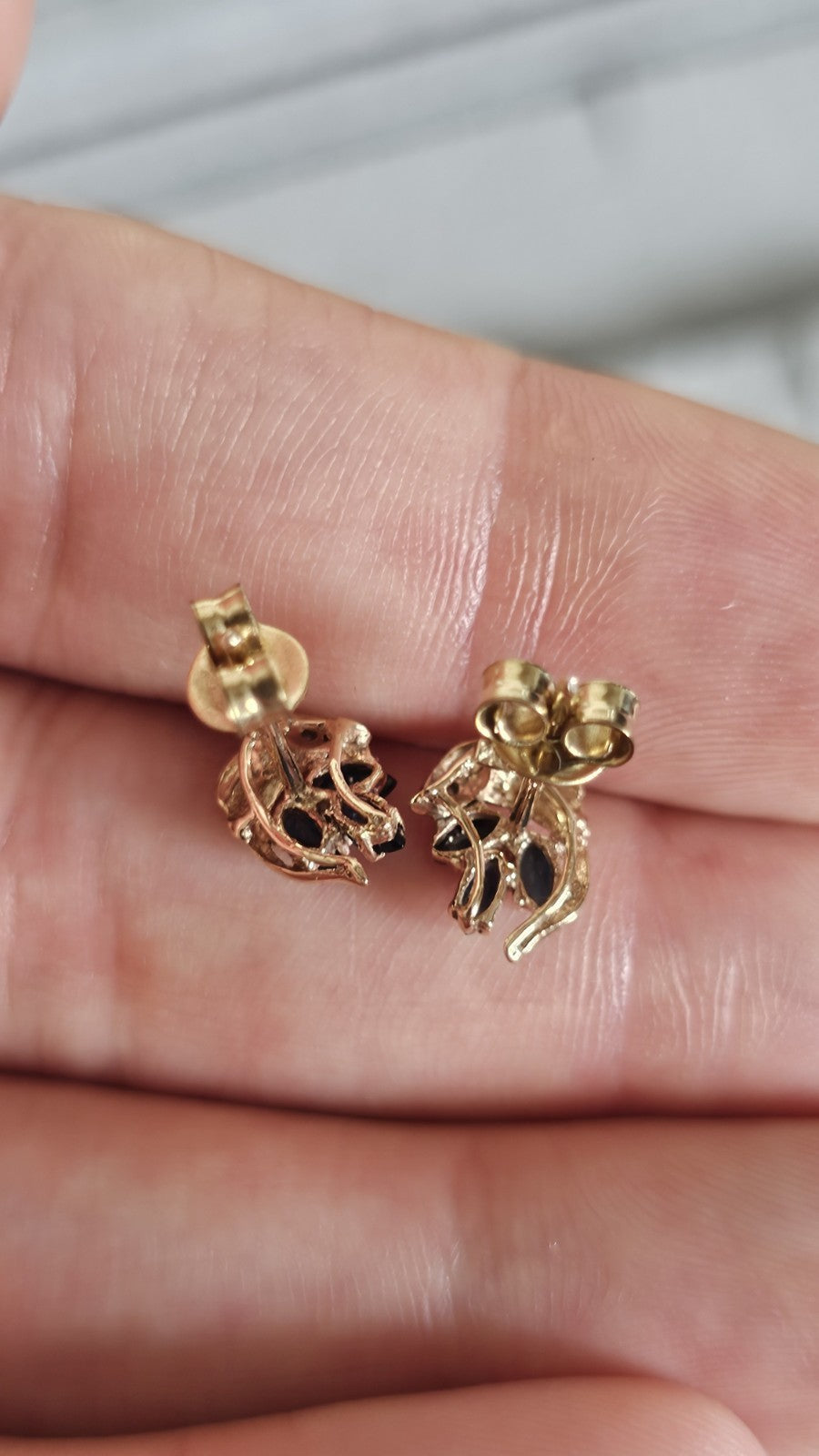 9ct Yellow Gold Natural Sapphire & Diamond Stud Earrings – Hallmarked