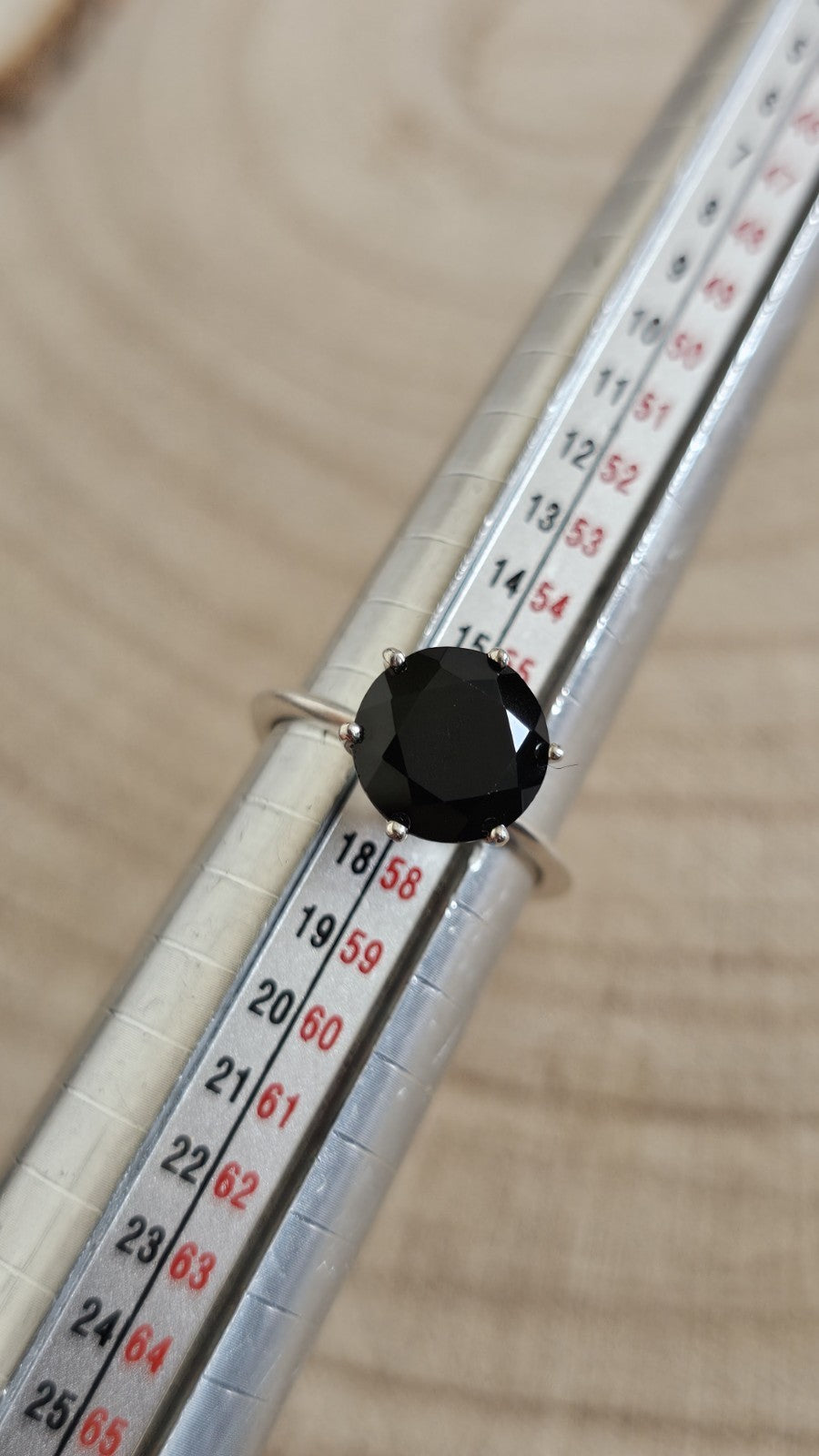 925 Sterling Silver Black Spinel Solitaire Ring – Size P 1/2 – 3.29g