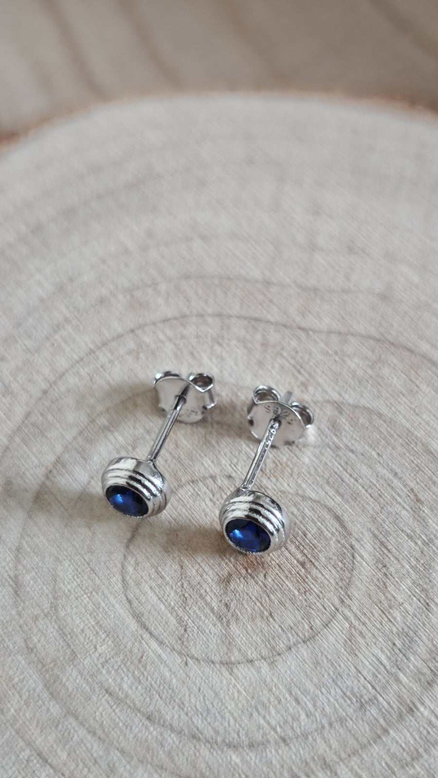 925 Sterling Silver Sapphire Blue CZ Round Stud Earrings 6mm Bezel Set