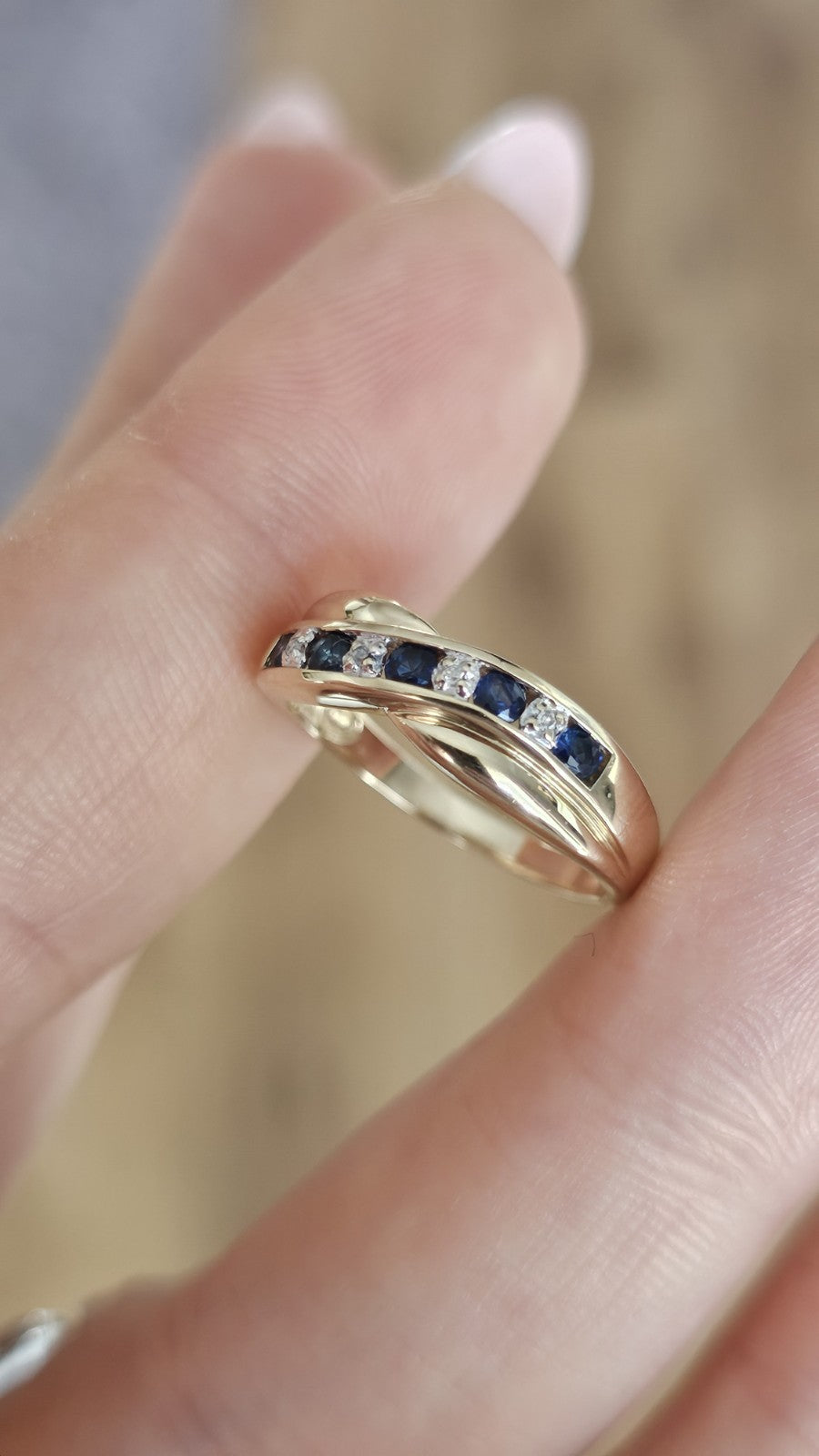 9ct Yellow Gold Natural Sapphire & Diamond Crossover Ring Size M
