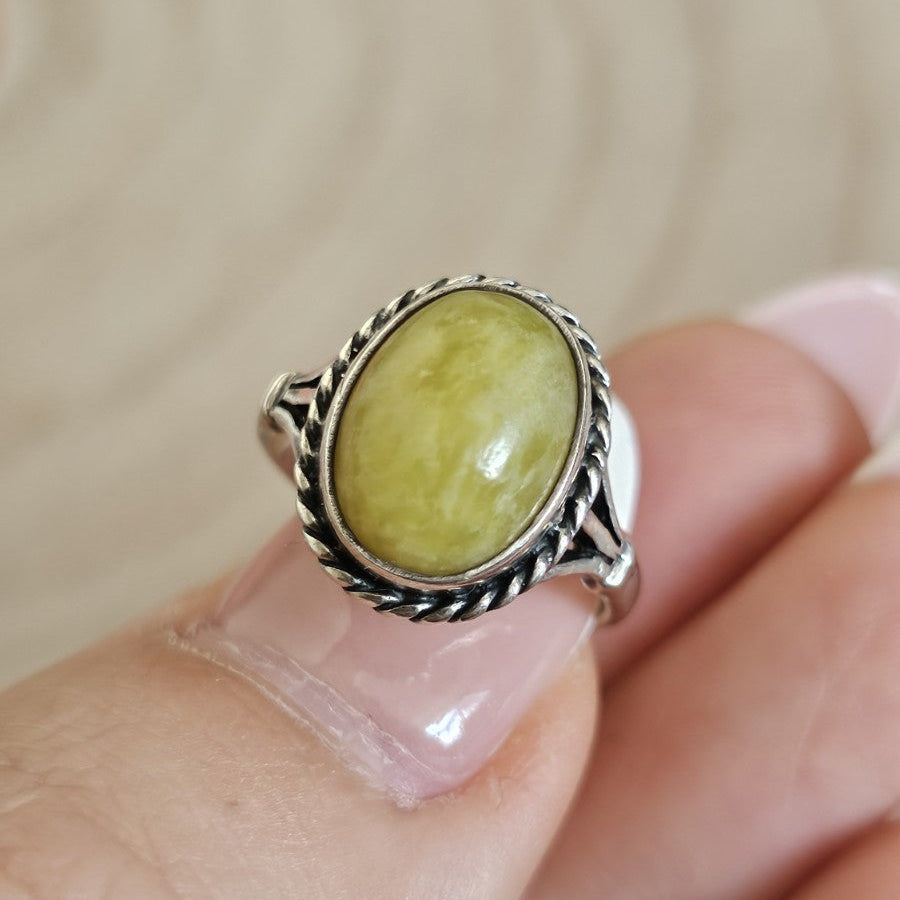 Vintage 925 Sterling Silver Connemara marble Celtic Ring Size L