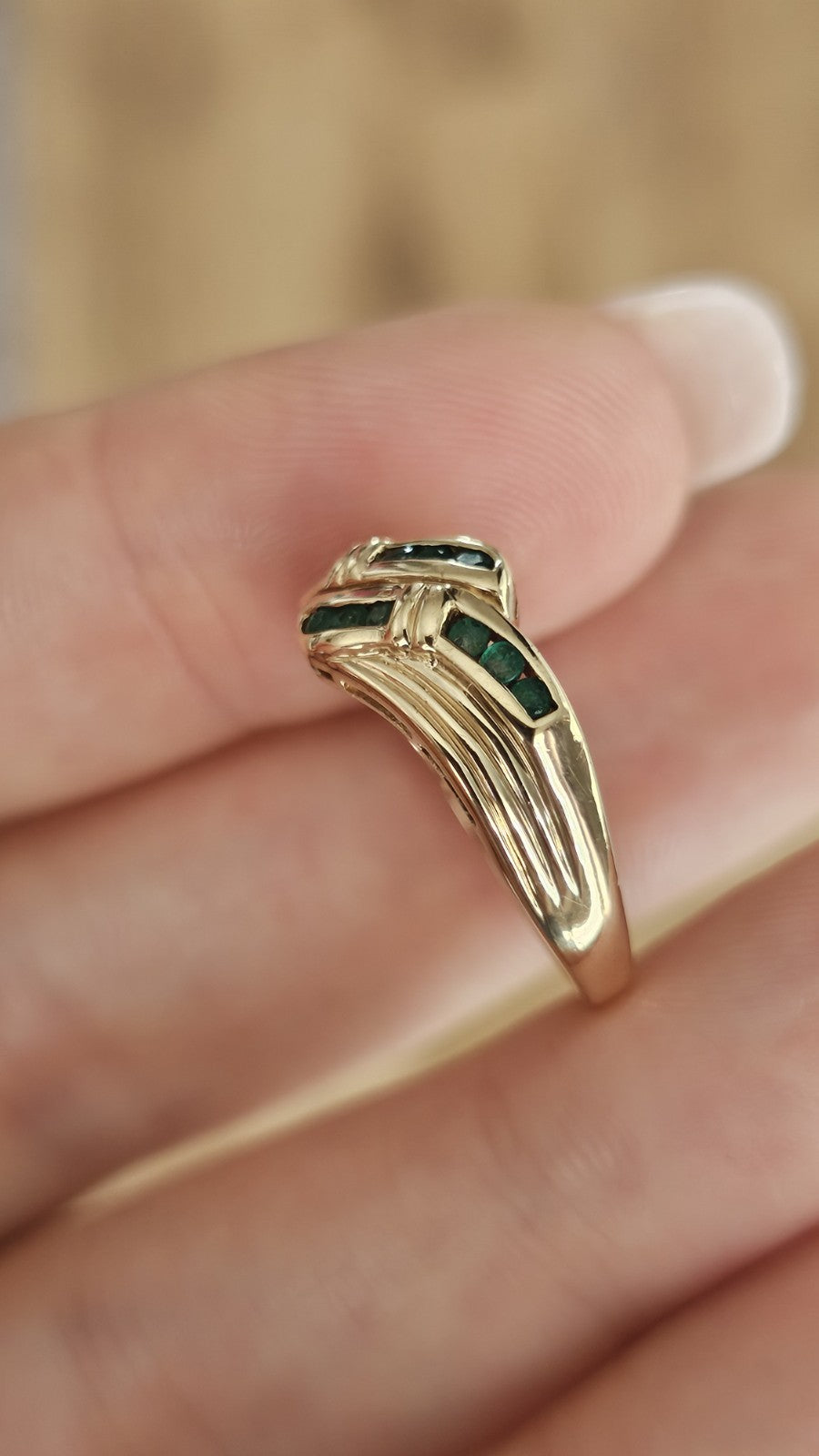 💚 9ct Yellow Gold Natural Emerald Ring – Size Q 1/2 , 2.95g , hallmarked 