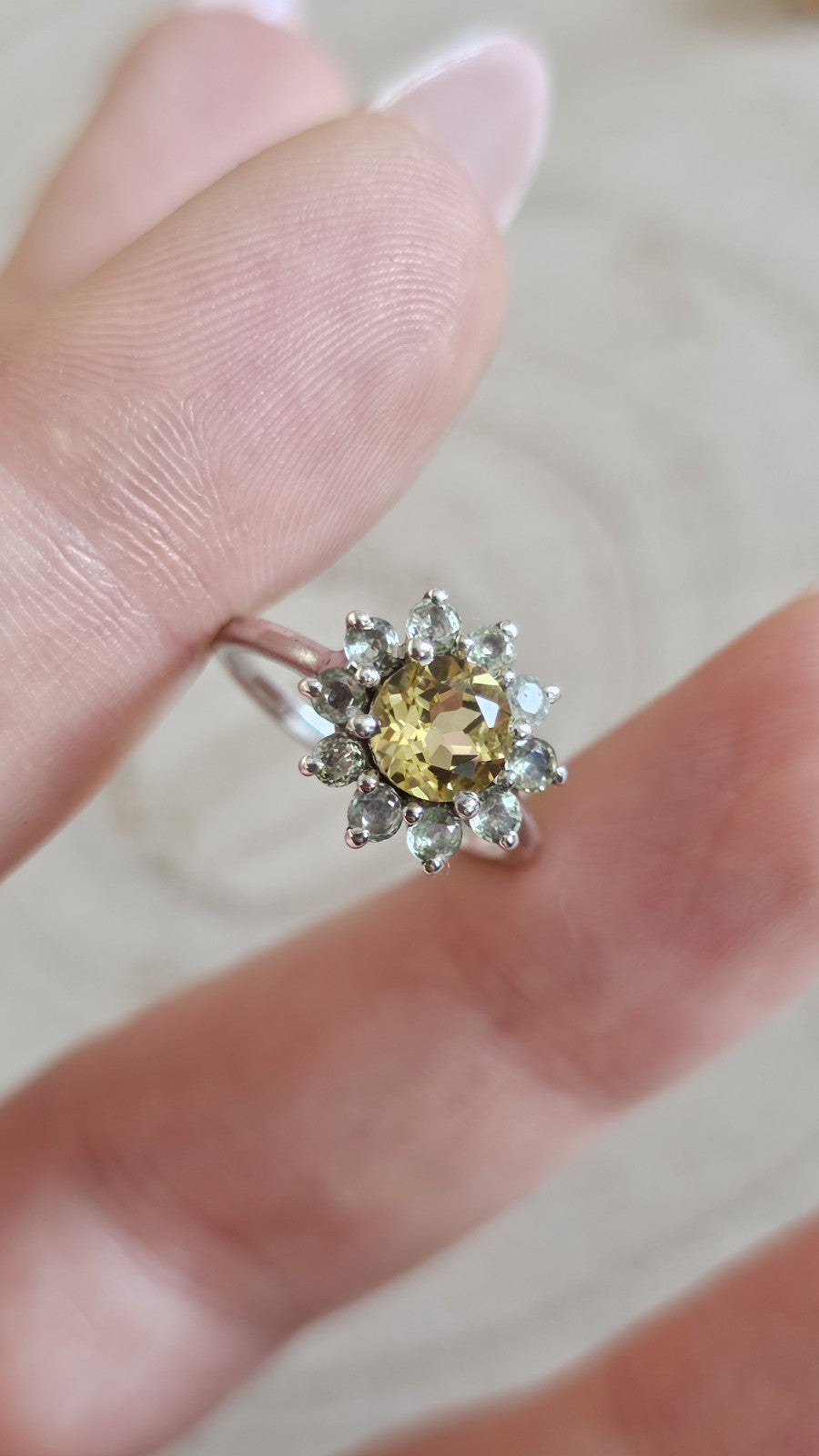 925 Sterling Silver Yellow Green Sapphire Cluster Ring TGGC Size J 1/2