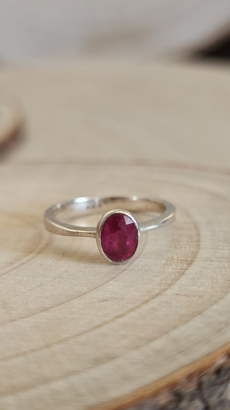  925 Sterling Silver Ruby Oval Solitaire Ring Size P 1/2 – 2.20g