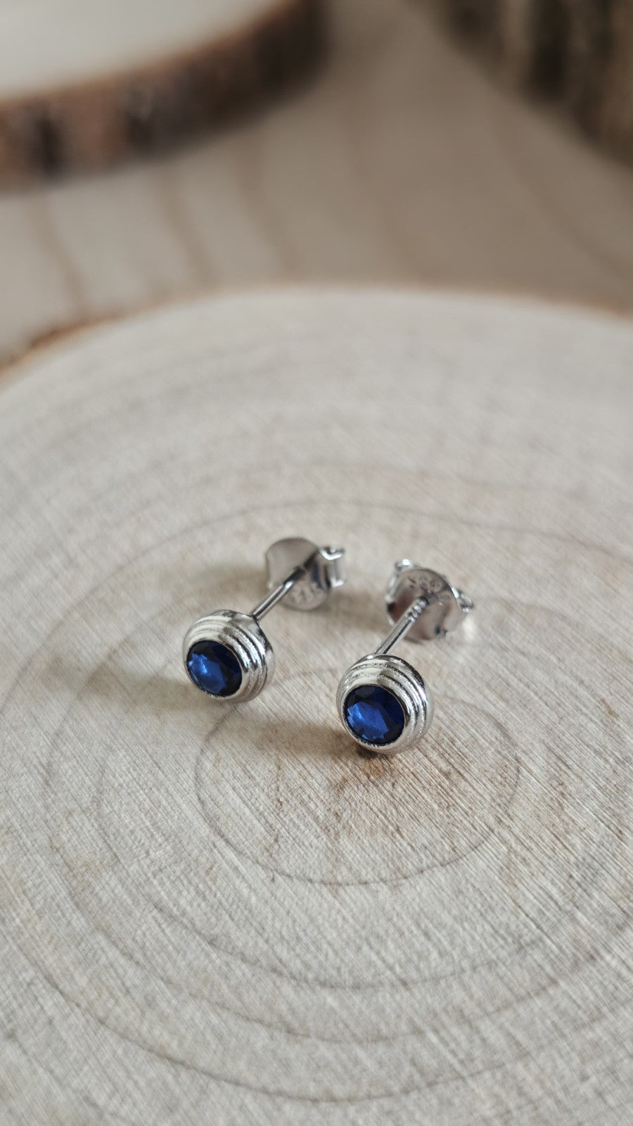 925 Sterling Silver Sapphire Blue CZ Round Stud Earrings 6mm Bezel Set